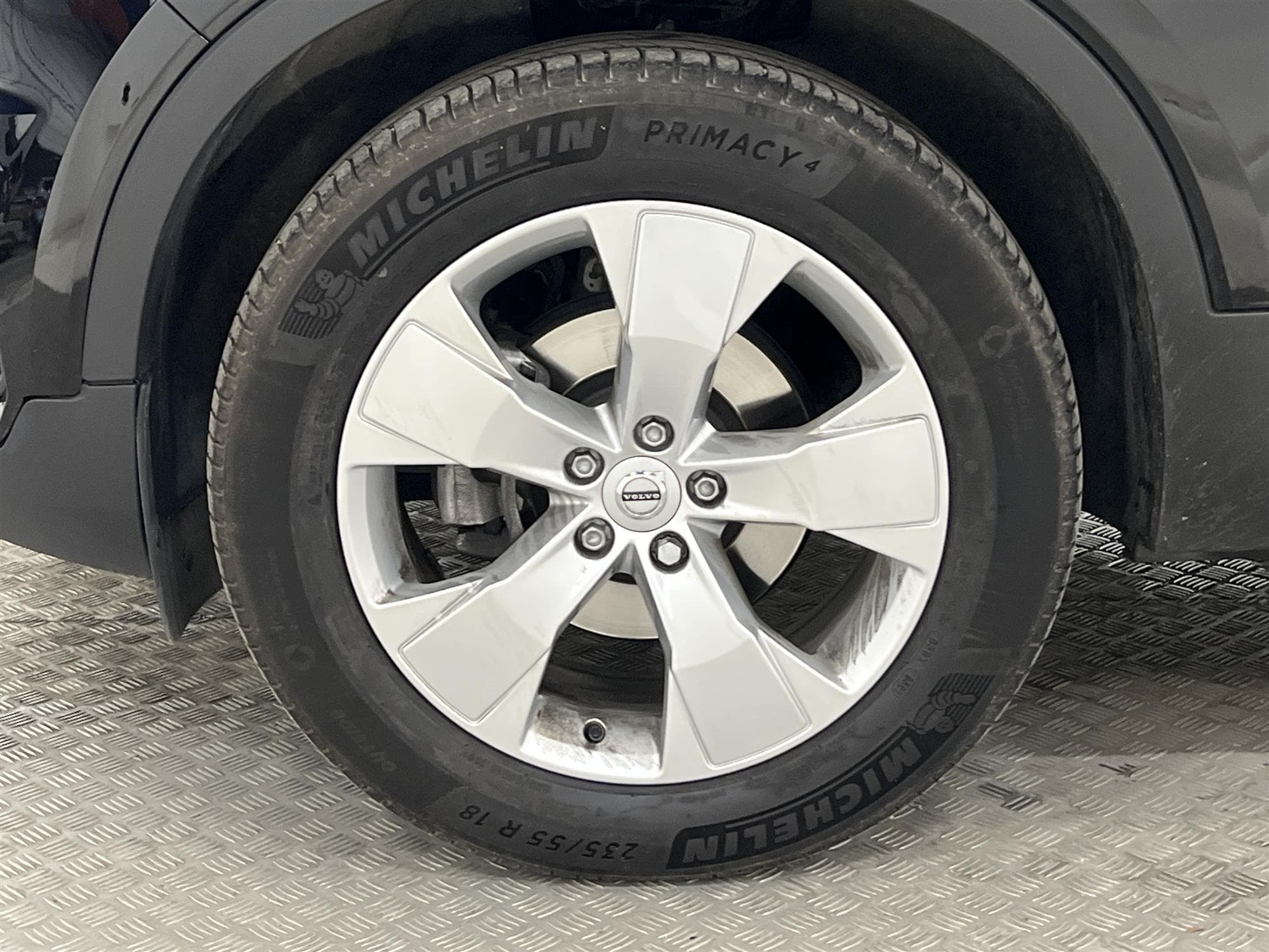 Volvo XC40 T2 129hk Momentum VOC Bränslevärmare Dragkrok