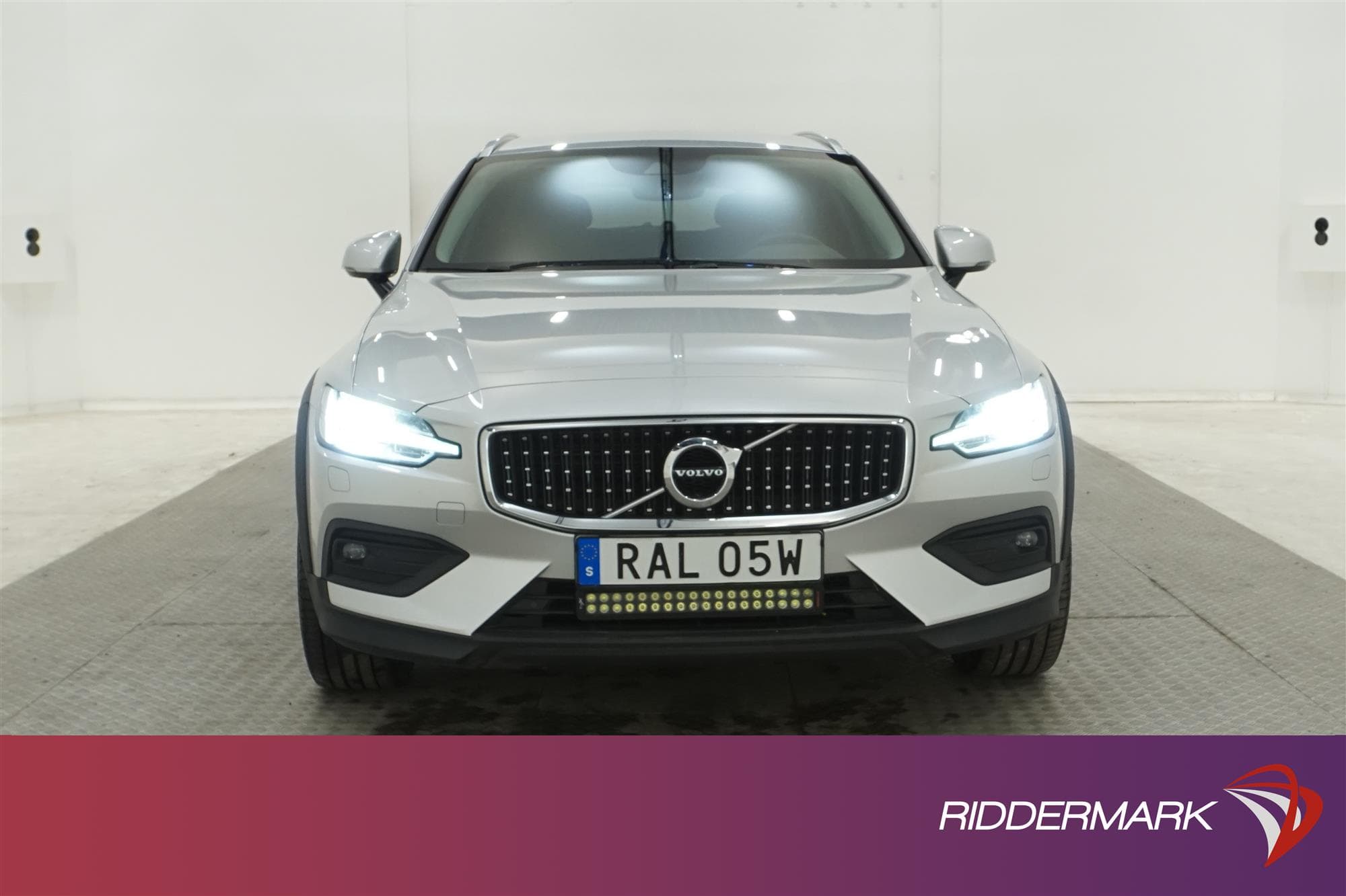 Volvo V60 Cross Country  B4 AWD 197hk