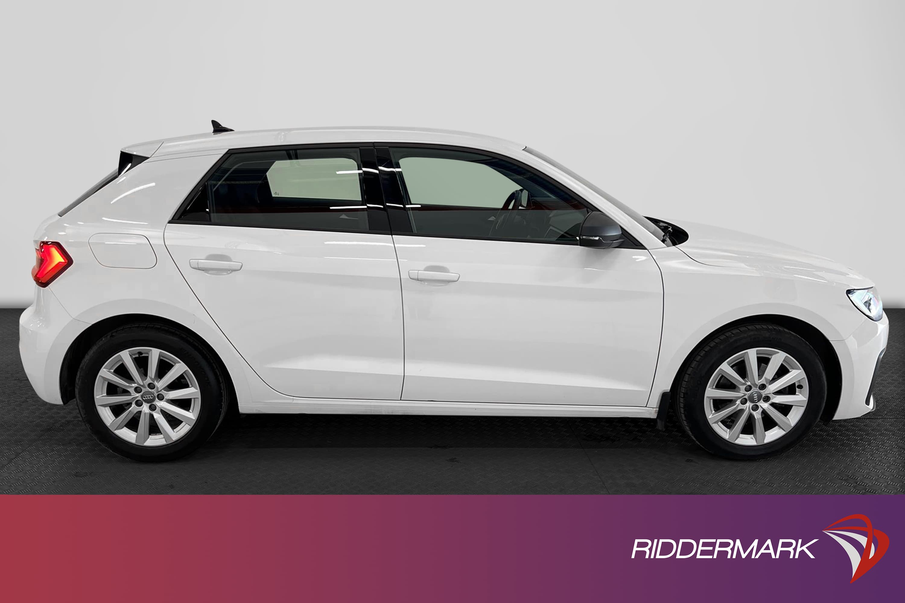 Audi A1 Sportback 30 TFSI 116hk Cockpit Carplay 0,42L/mil
