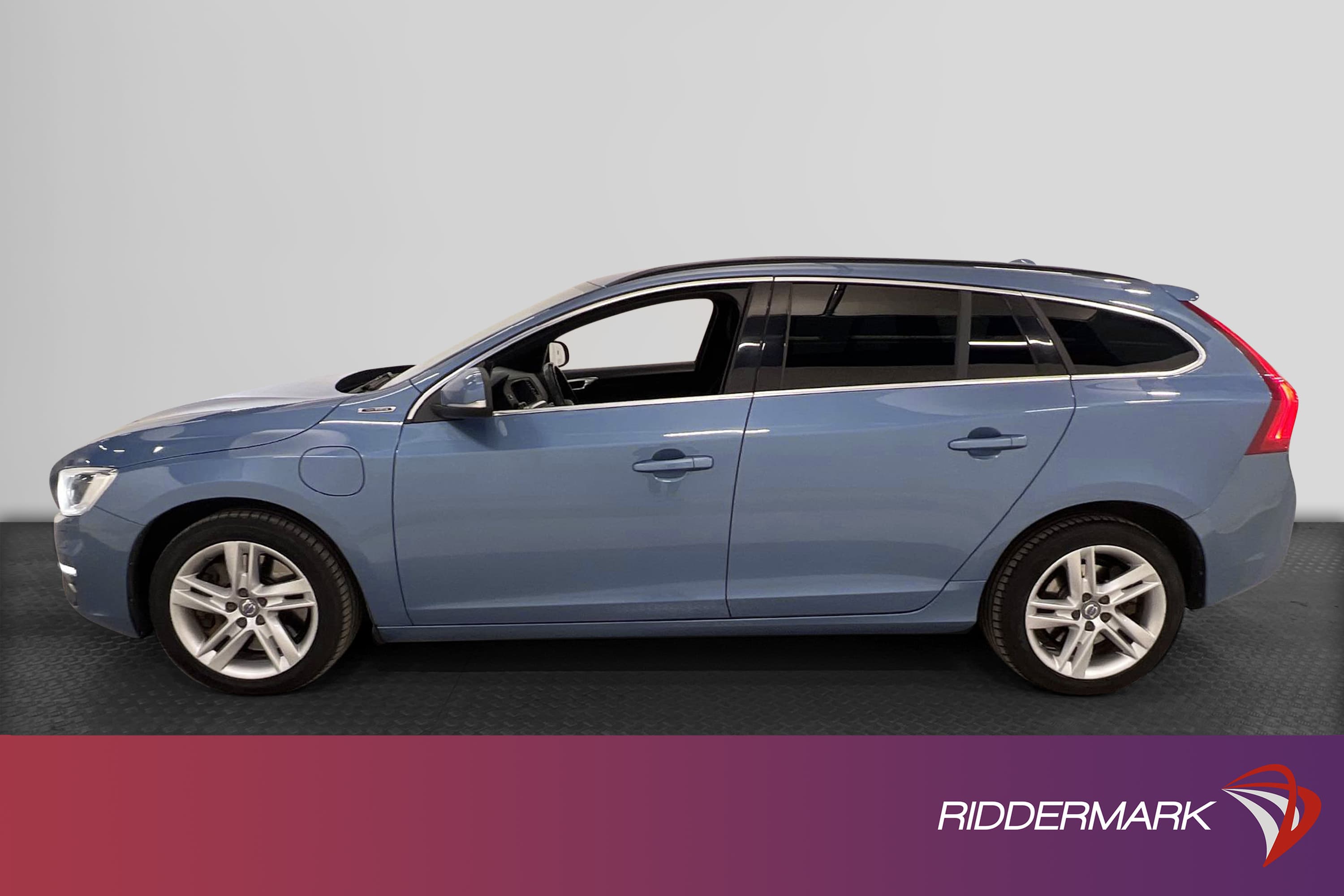 Volvo V60 D5 Plug-in Hybrid AWD 231hk
