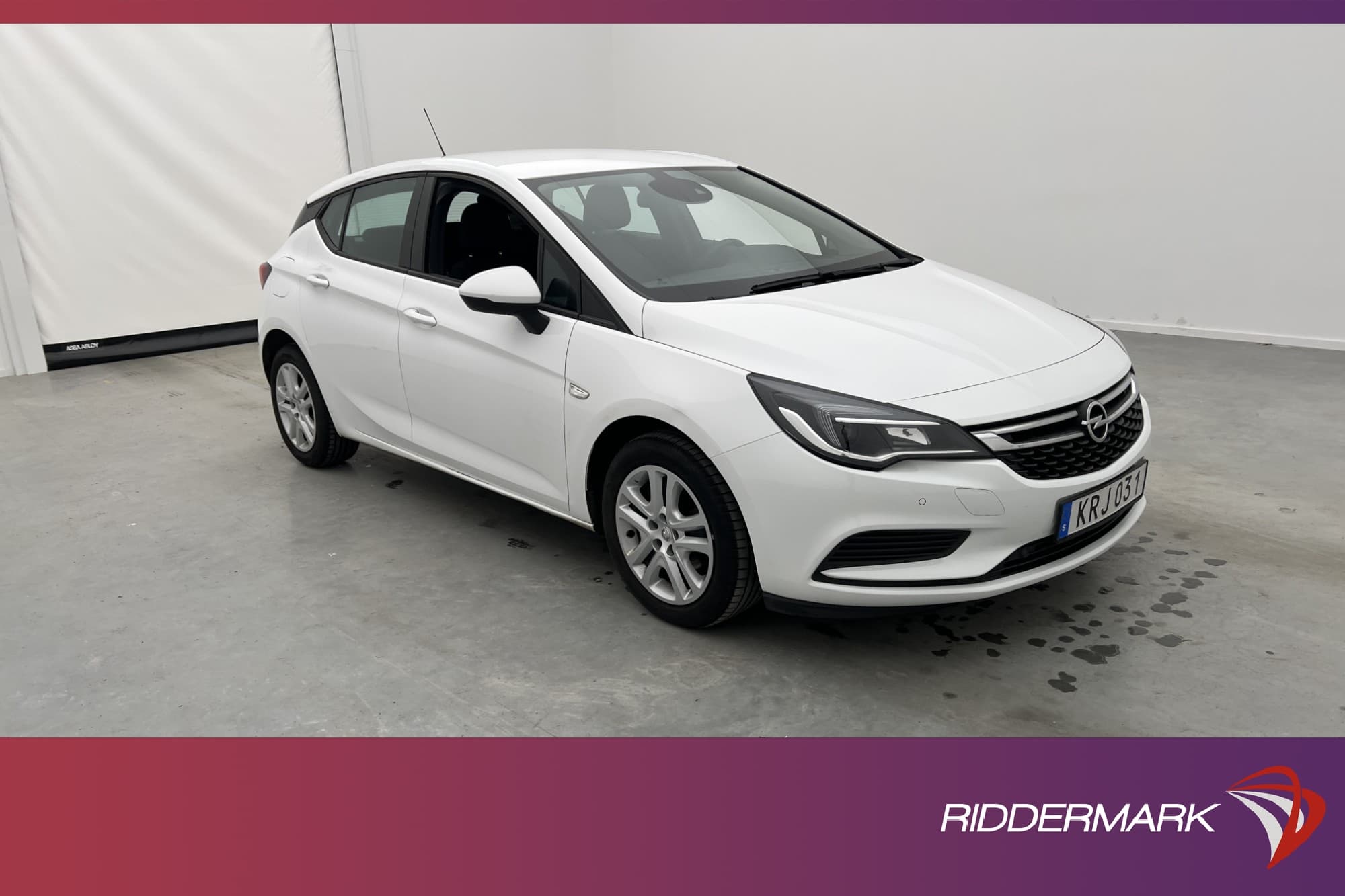 Opel Astra 1.0 105hk