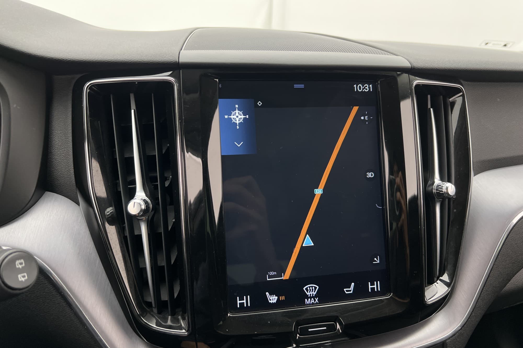 Volvo XC60 B4 AWD 197hk Adv. Edition VOC Värmare Kamera Navi