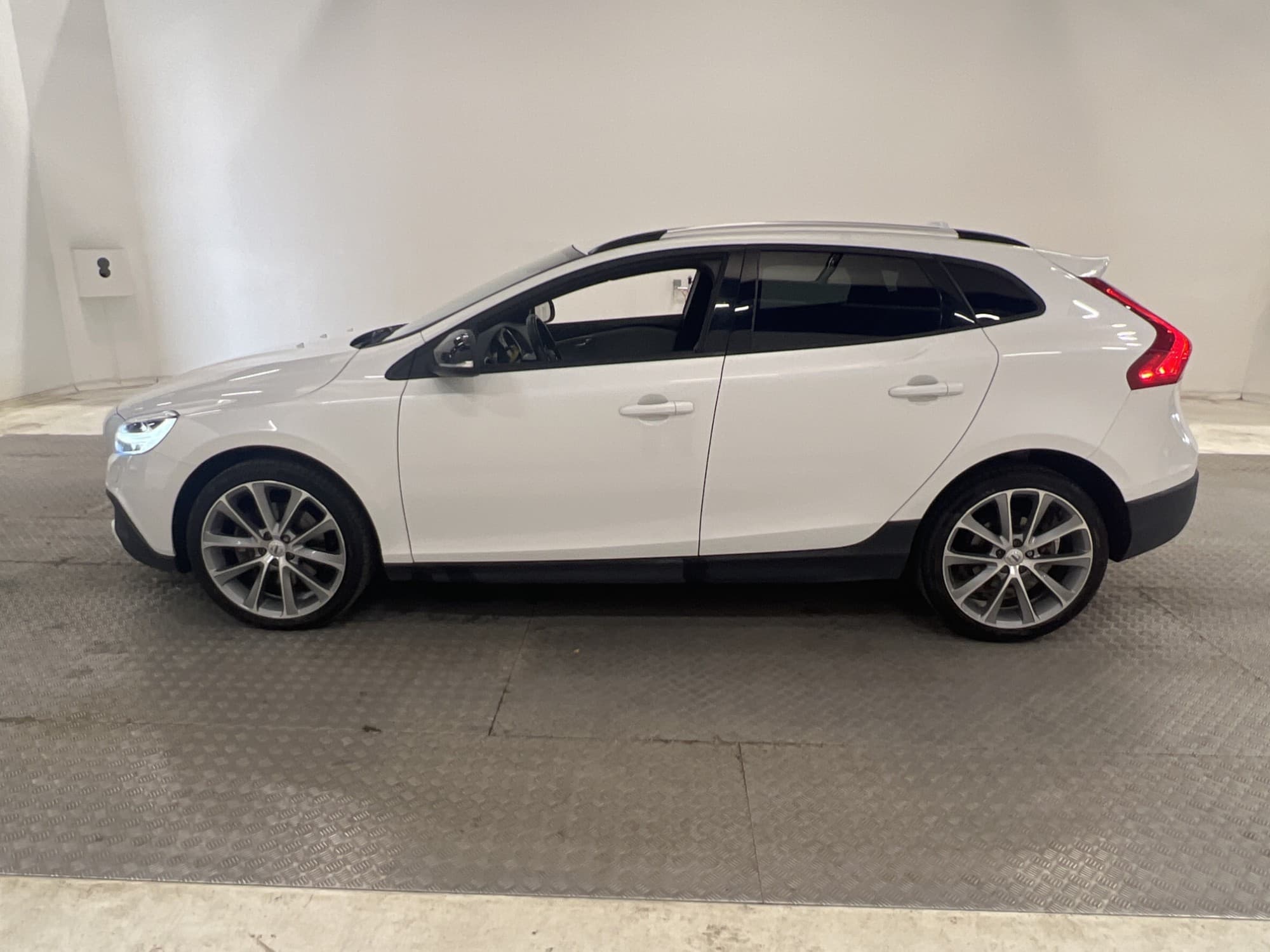 Volvo V40 Cross Country T3 152hk