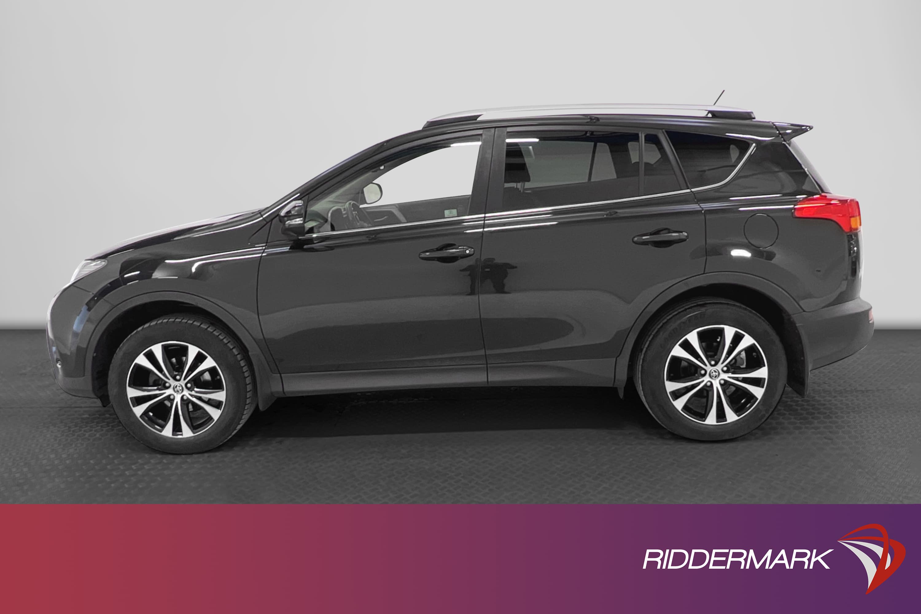 Toyota RAV4 2.0 4WD 152hk M&K-Värm