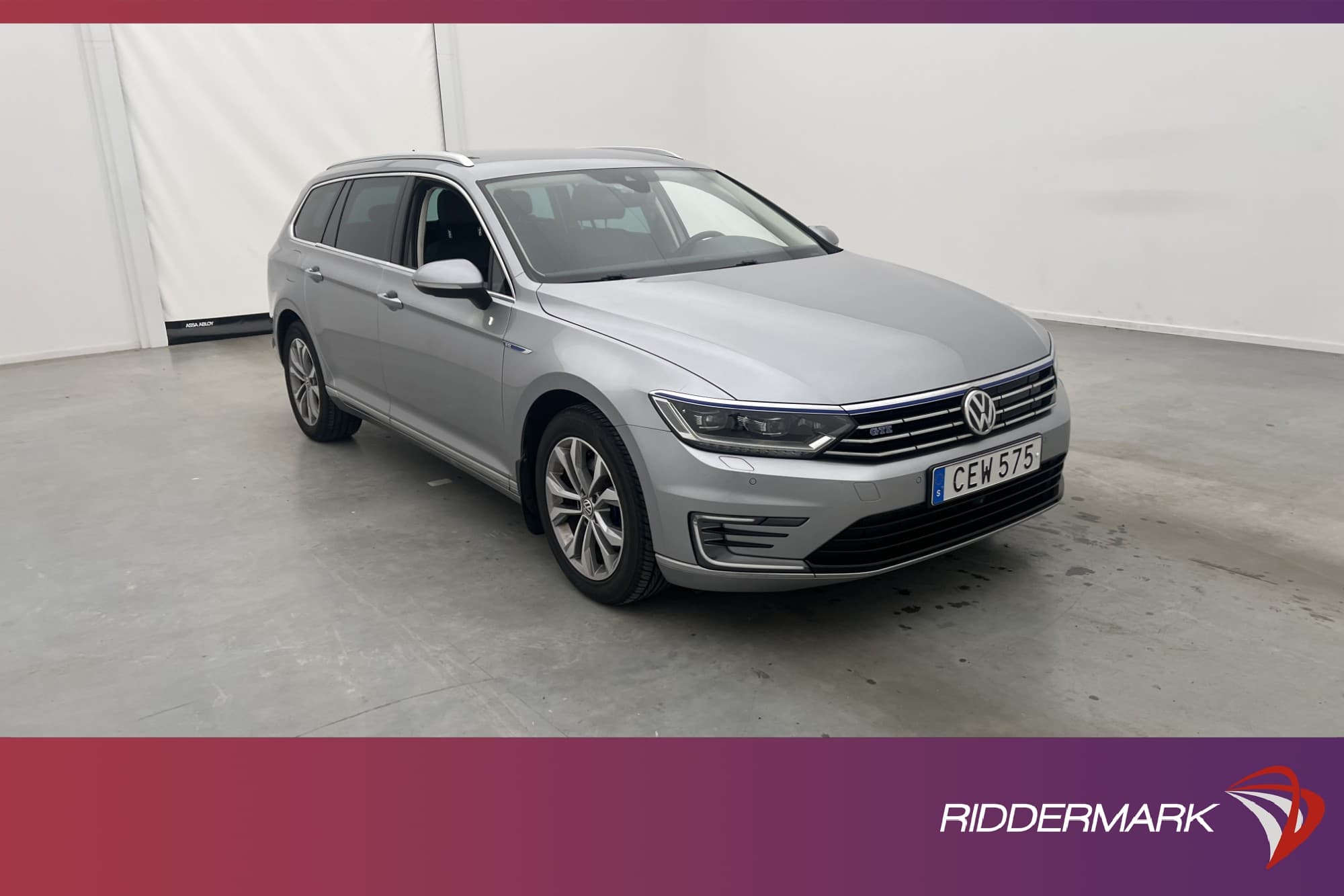 Volkswagen Passat GTE 218hk