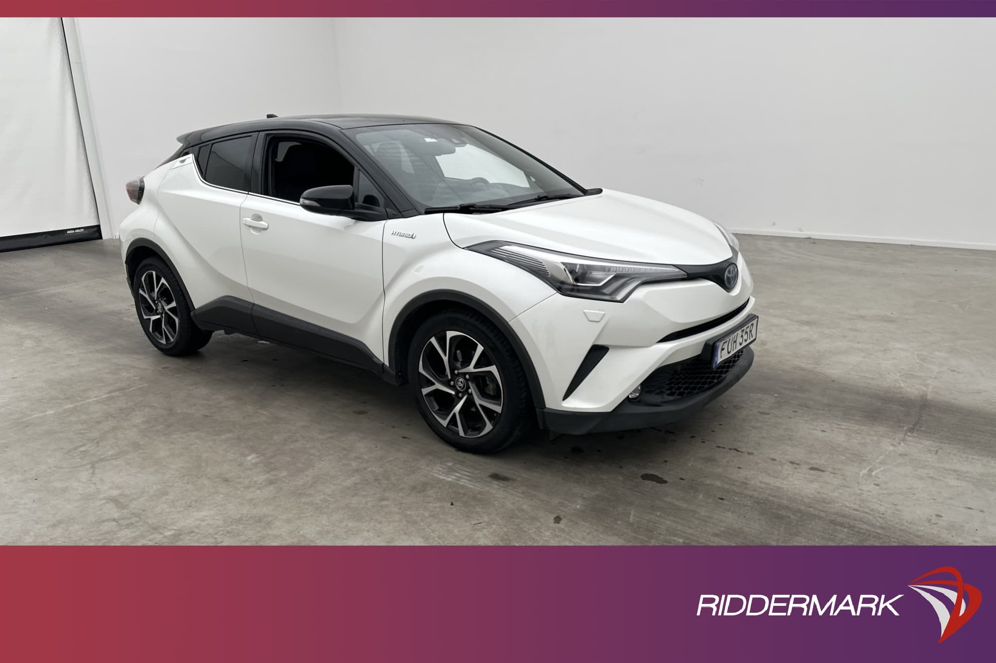 Toyota C-HR Hybrid 122hk