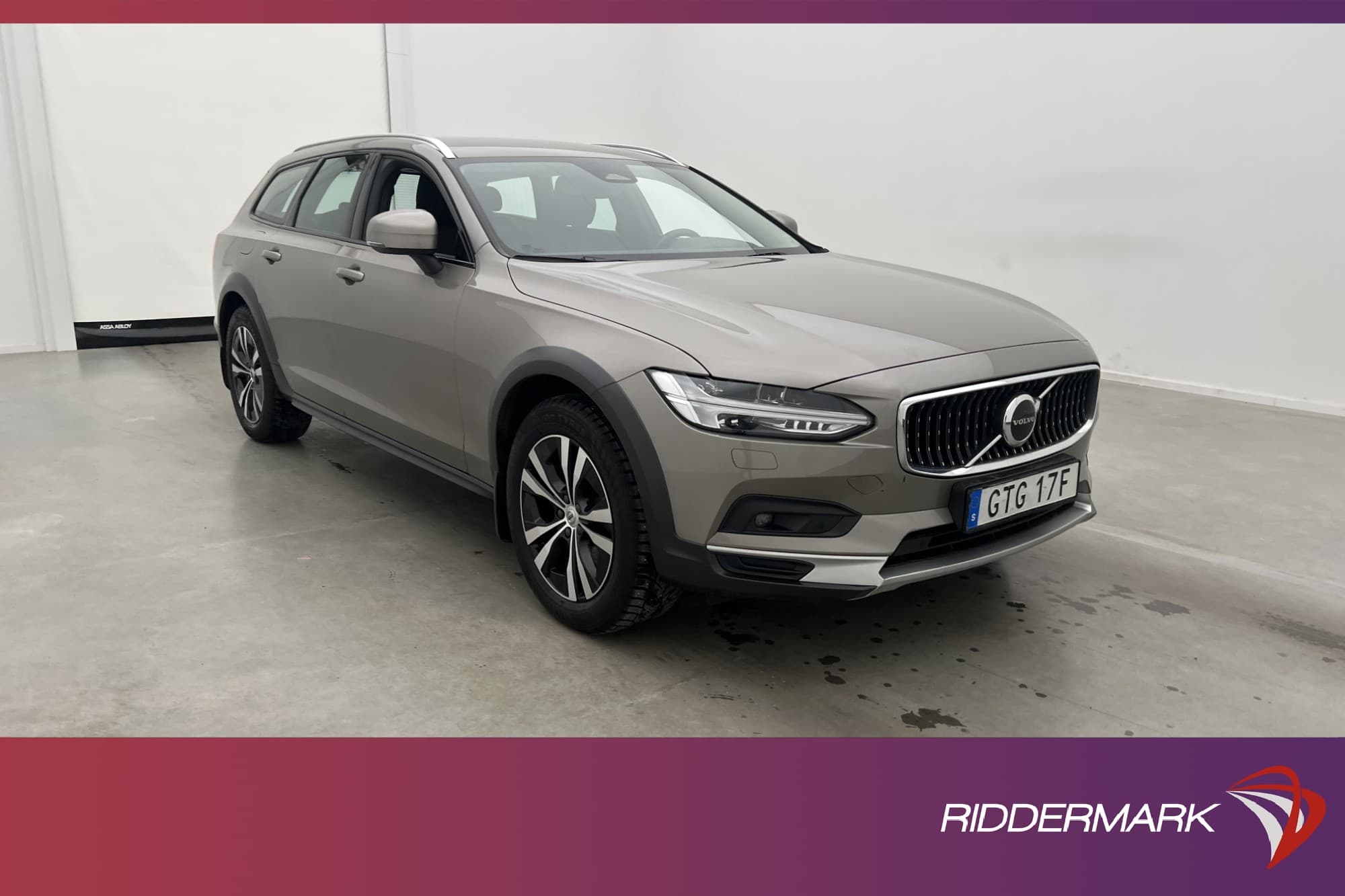 Volvo V90 Cross Country B4 AWD