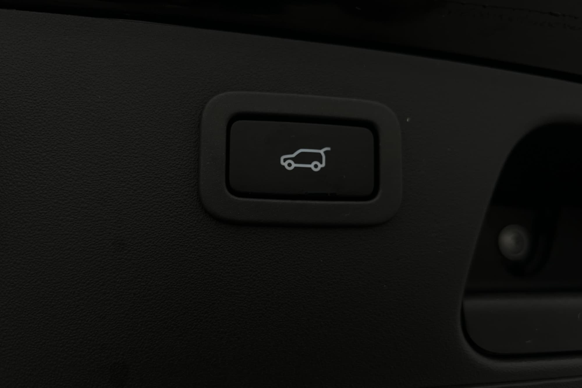 Jaguar E-Pace D150 AWD Kamera Navi Keyless P-sensorer LED