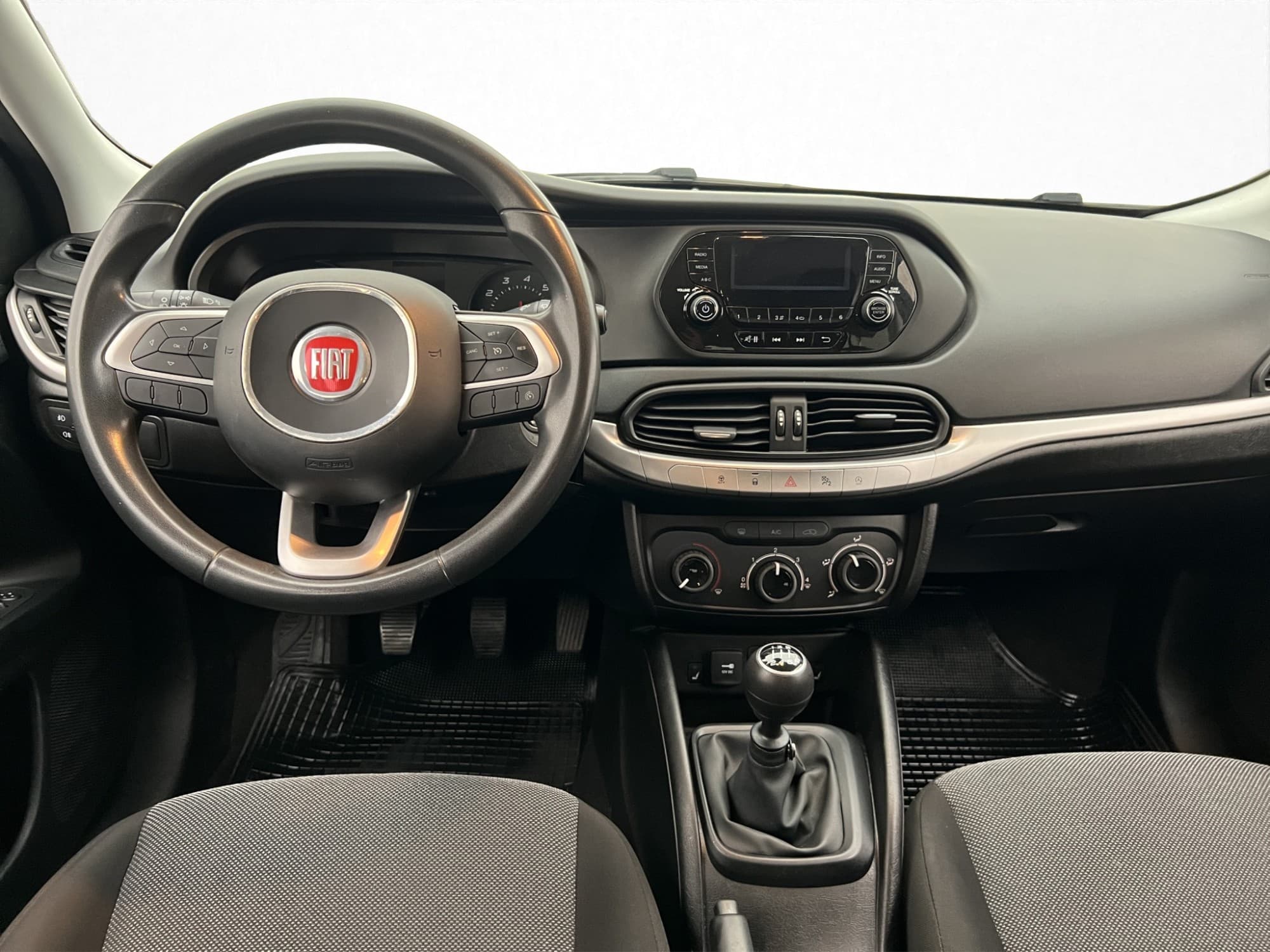 Fiat Tipo 1.4 FIRE 95hk Dragkrok Farthållare Bluetooth