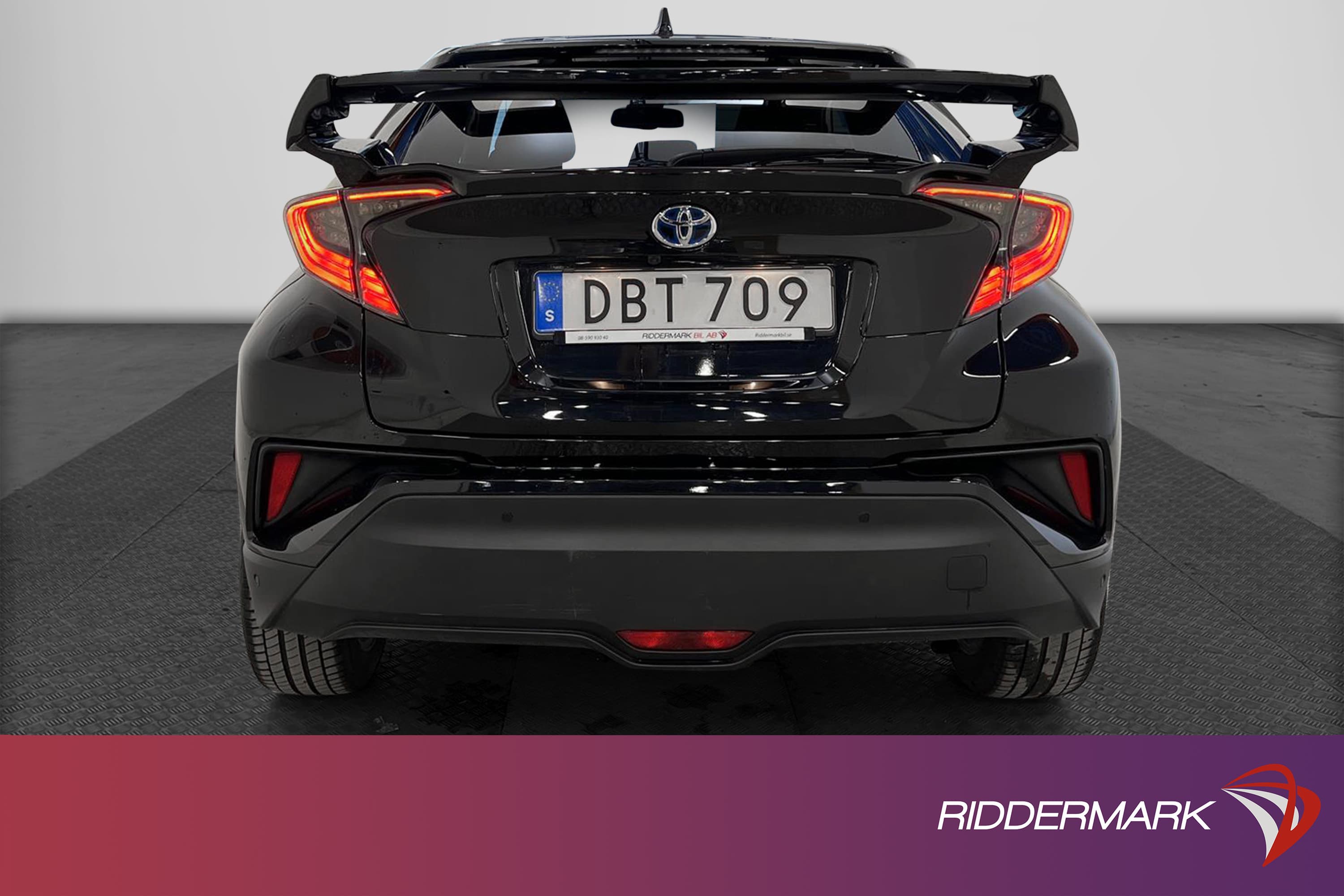 Toyota C-HR Hybrid 122hk JBL B-Kam Executive 0,41L/mil