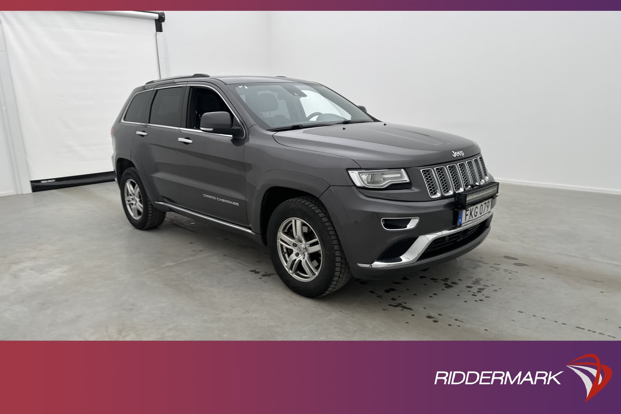 Jeep Grand Cherokee V6 4WD 250hk