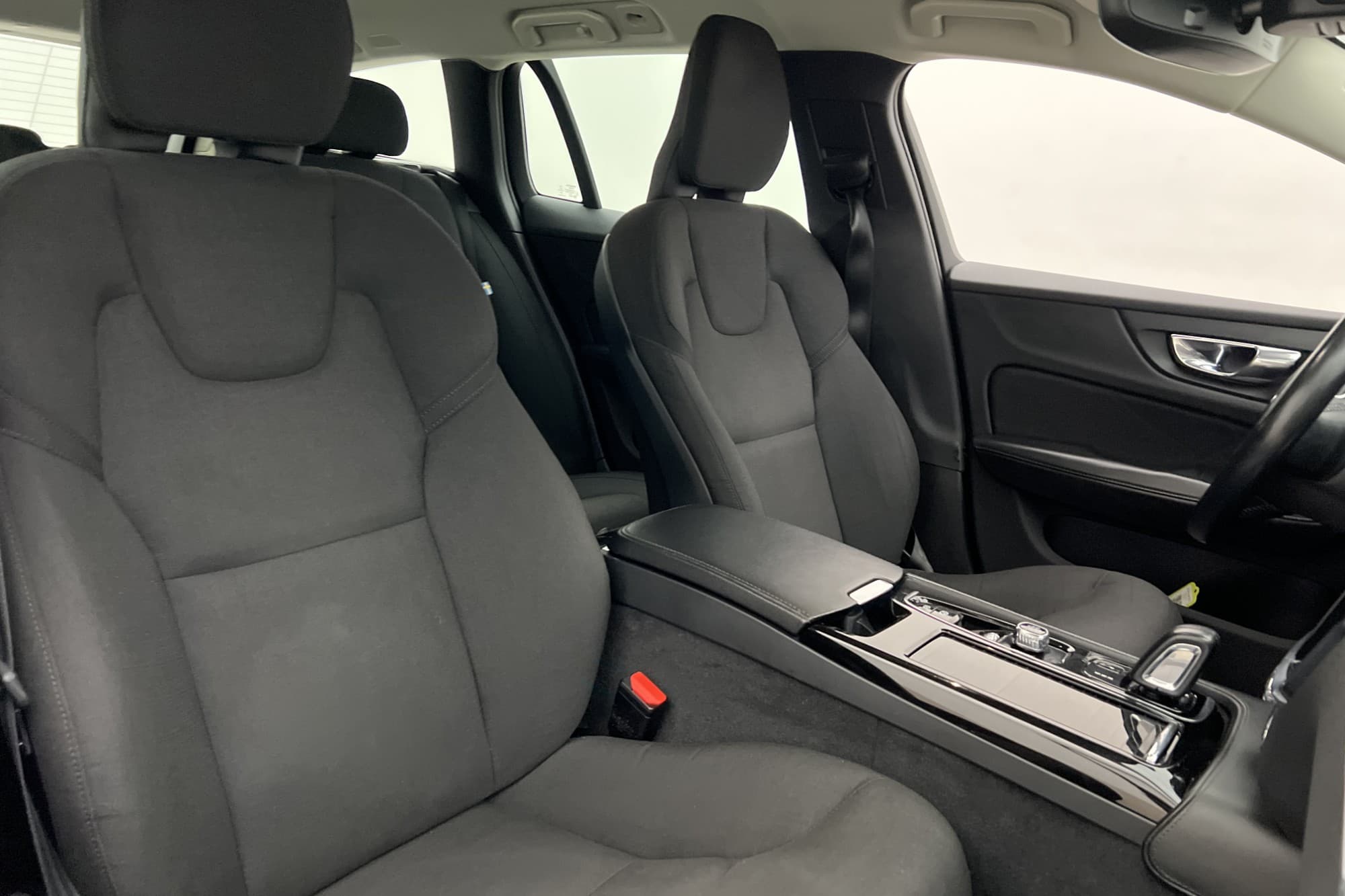 Volvo V60 Recharge T6 AWD Värmare Kamera Drag BLIS MOMS