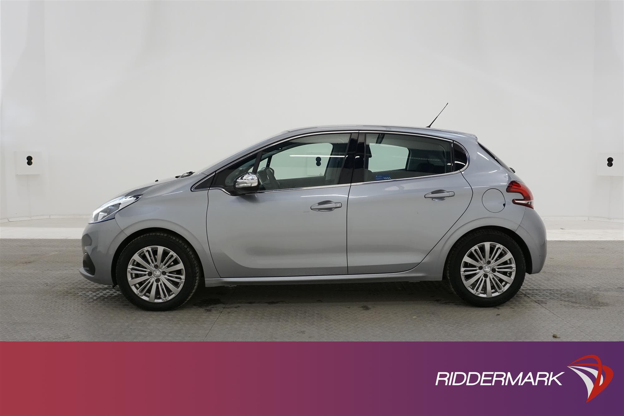 Peugeot 208 5-dörrar 1.2 110hk