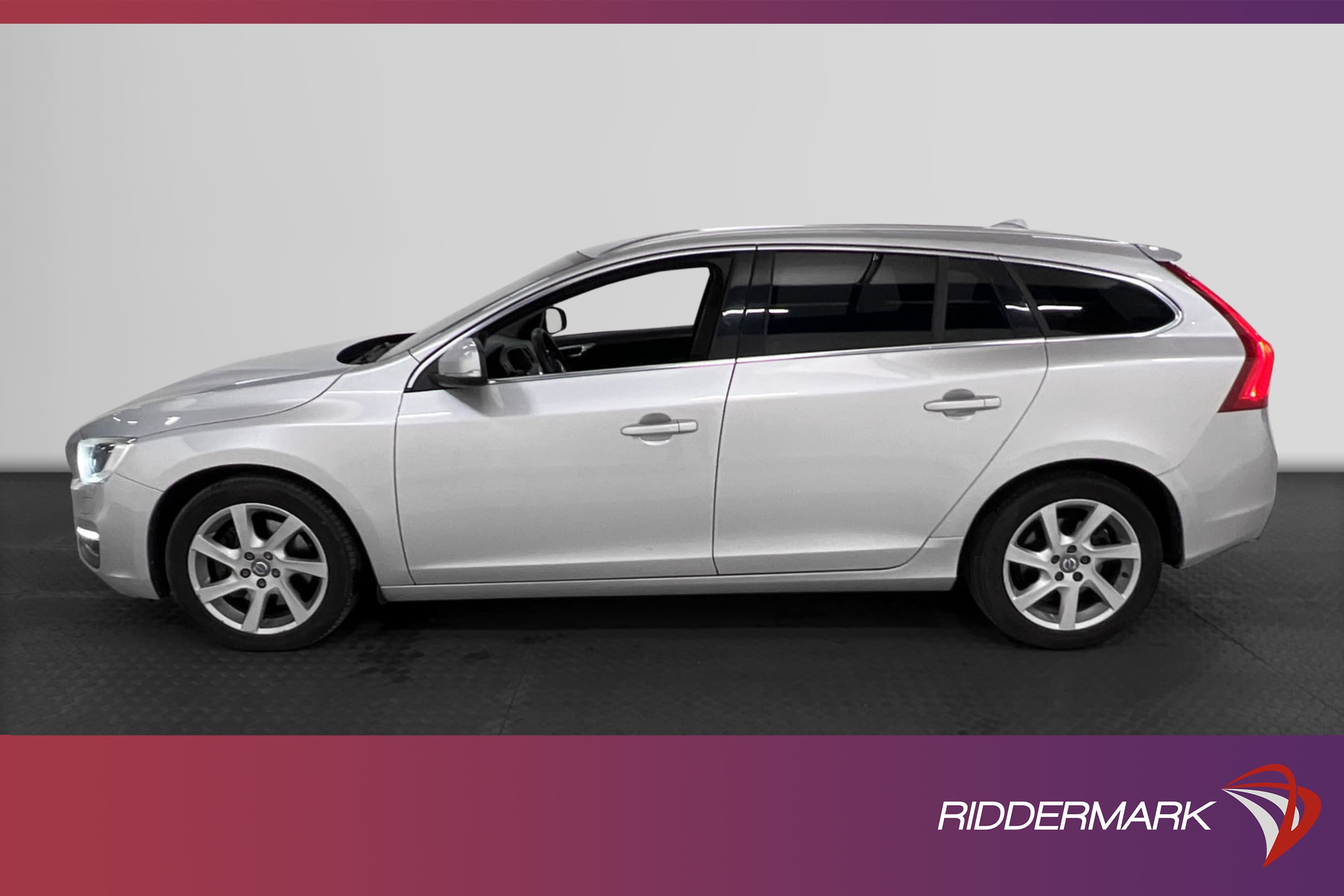 Volvo V60 D4 AWD Summum 181hk