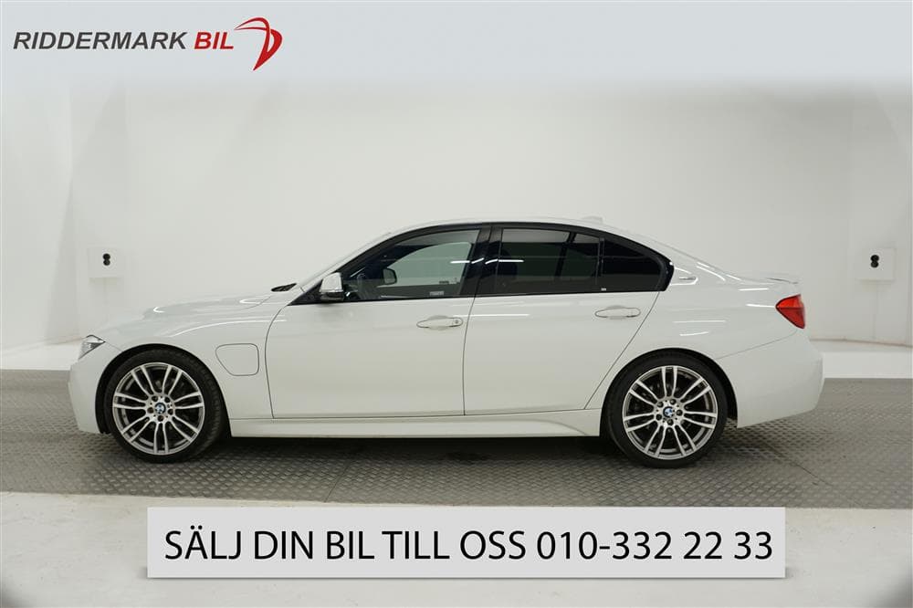 BMW 330e Sedan 252hk