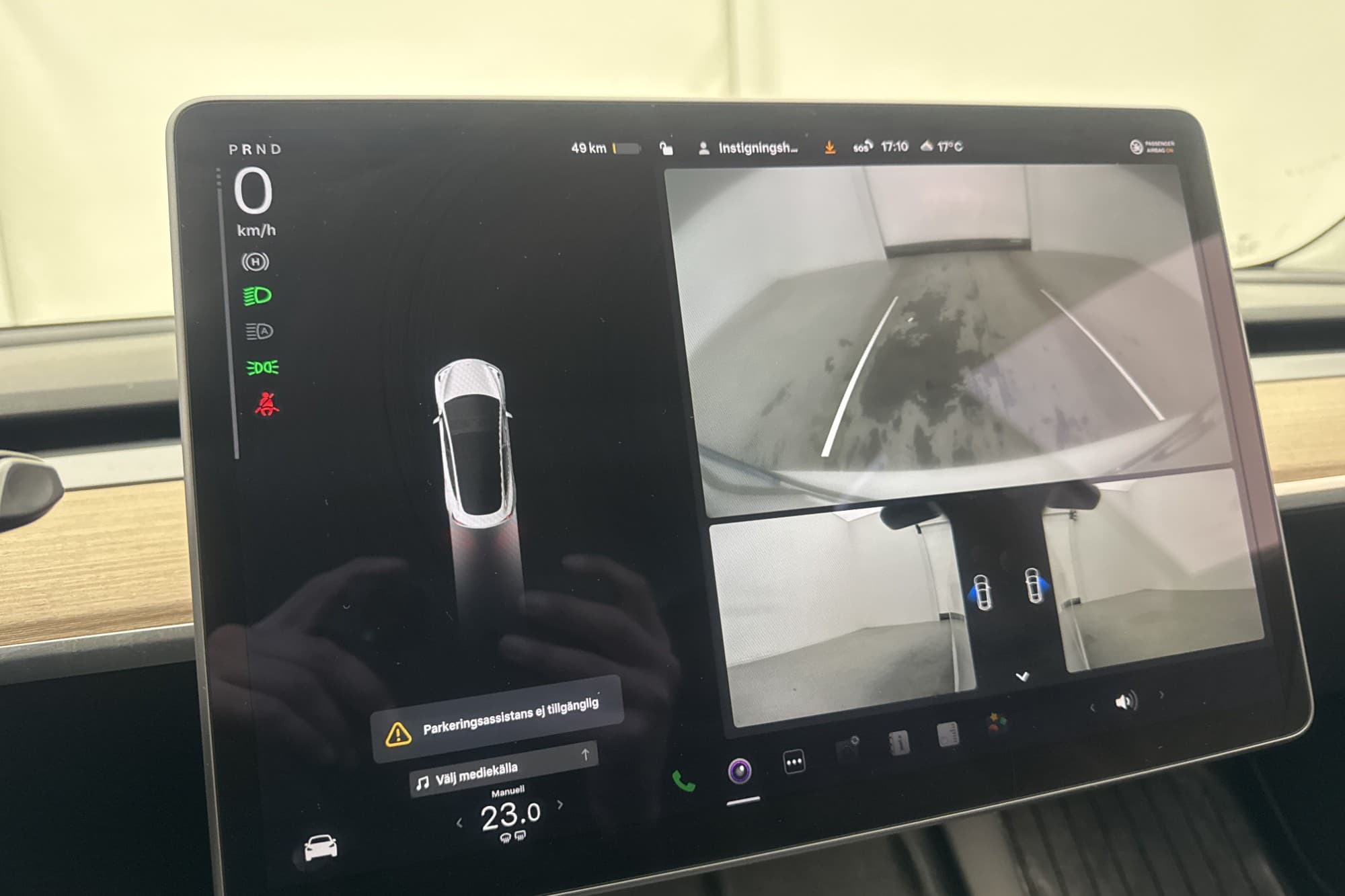 Tesla Model 3 Long Range AWD Autopilot Svensksåld