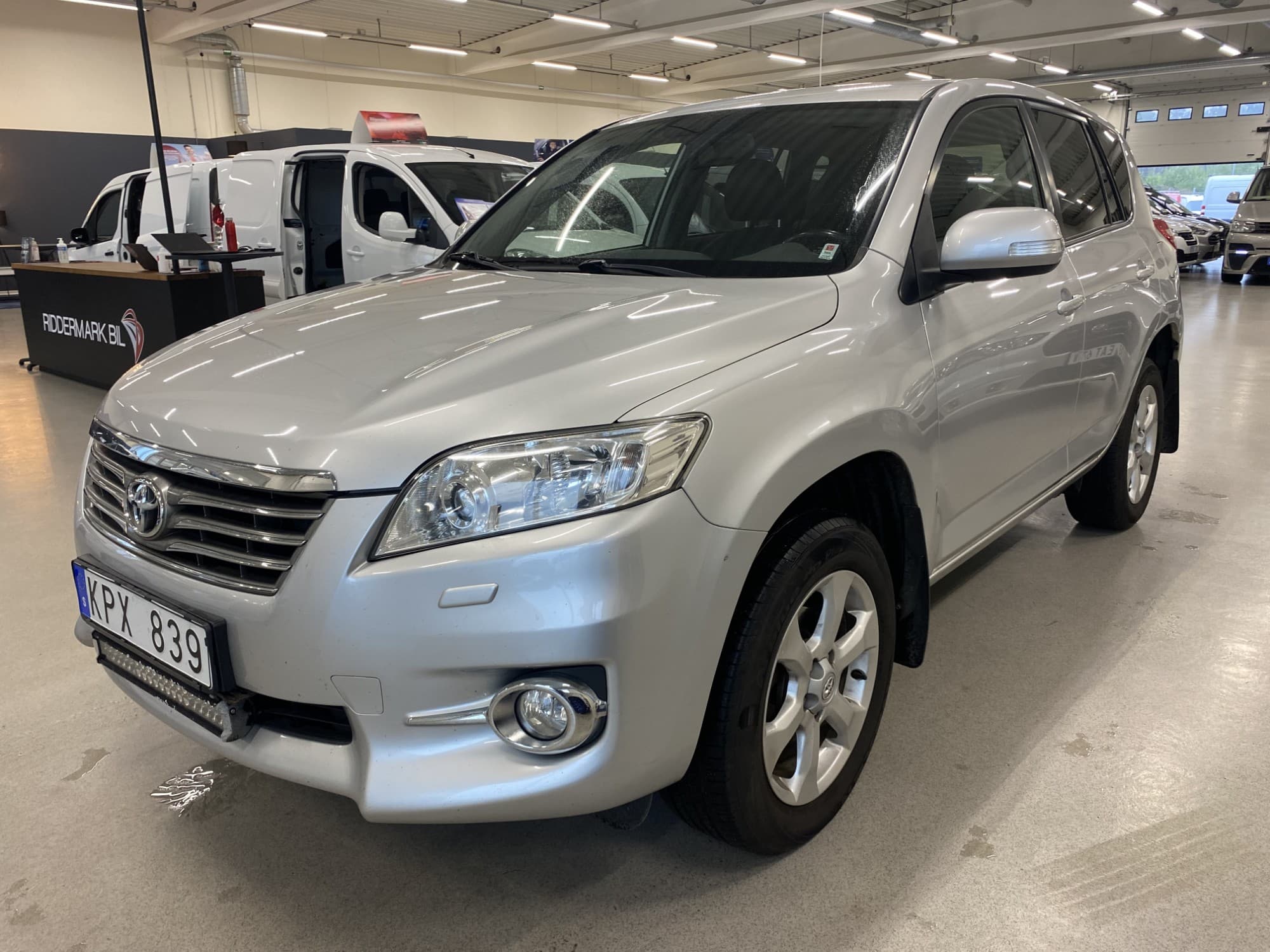 Toyota RAV4 4X4 Dragkrok m-värmare 