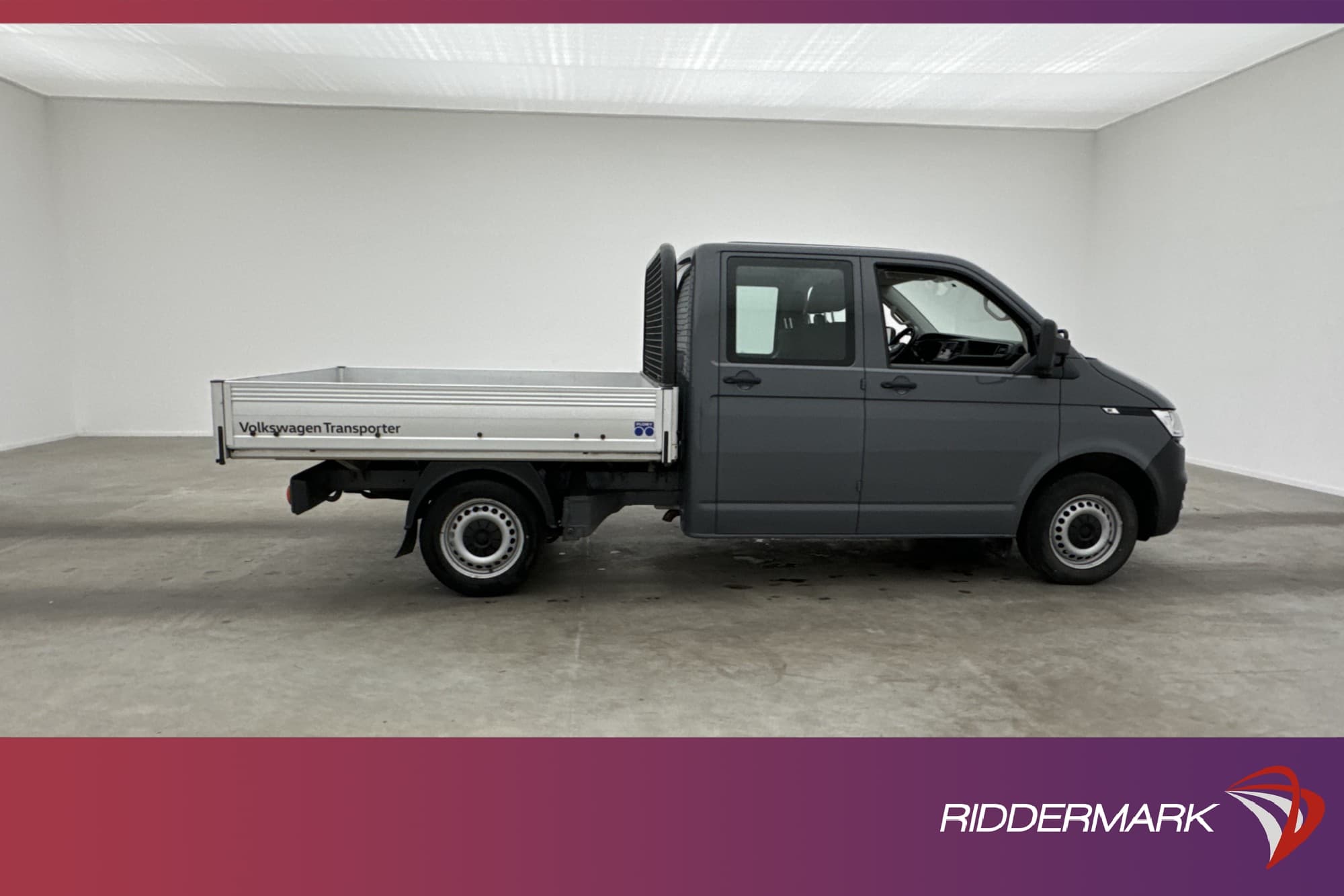 Volkswagen Transporter Dubbelhytt FLAK 4M Värm 6-Sits MOMS