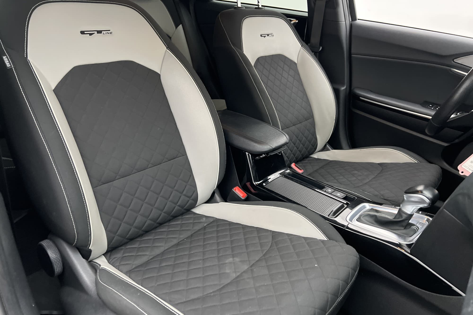 Kia ProCeed 1.4 T-GDI 140hk GT-Line Kamera CarPlay Navi