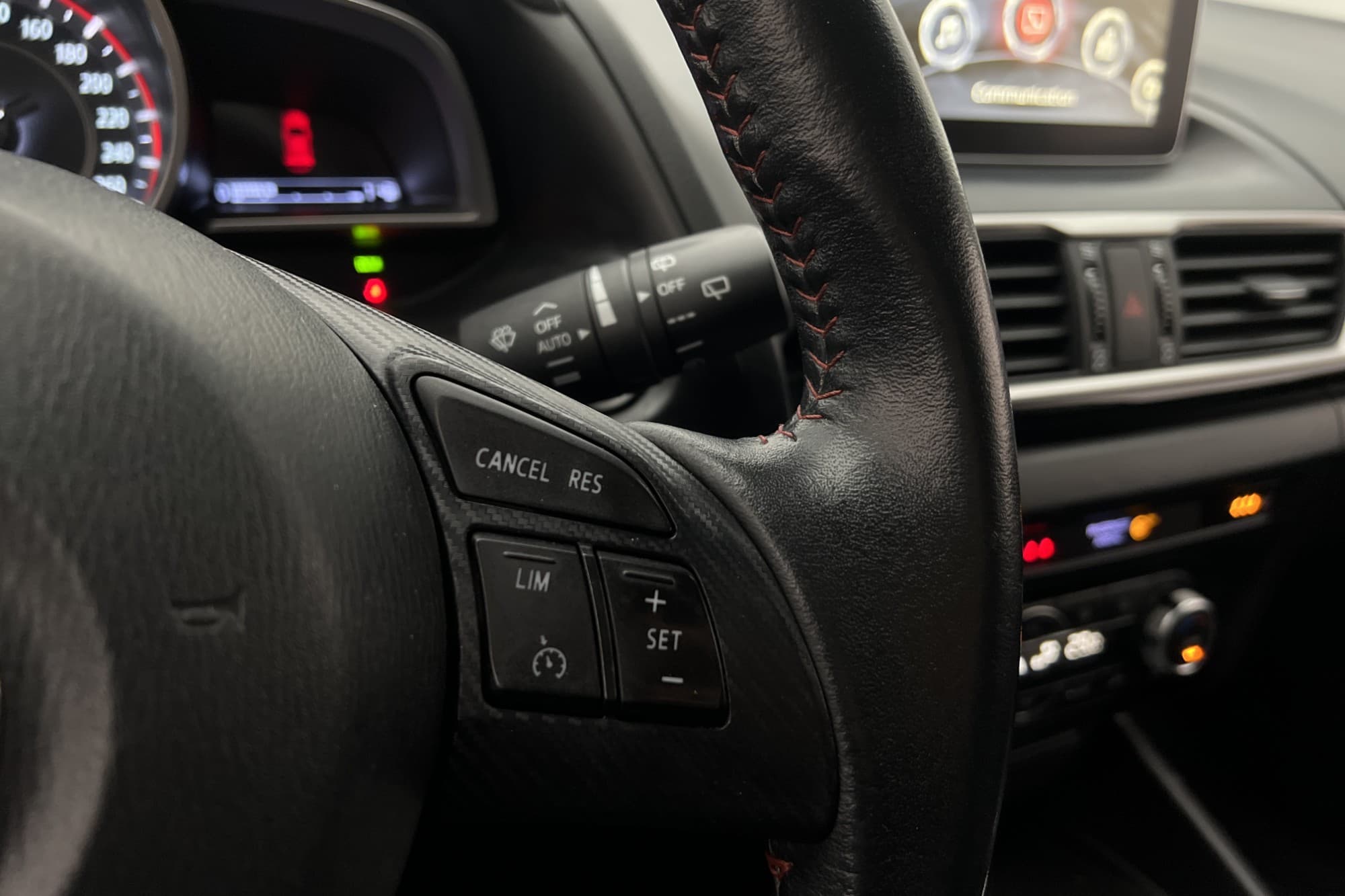 Mazda 3 Sport 2.0 SKYACTIV-G 165hk Keyless Navi P-Sensorer