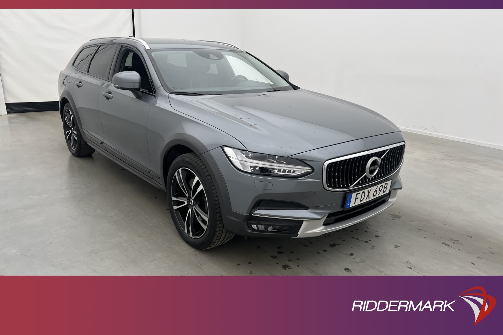 Volvo V90 Cross Country D4 AWD