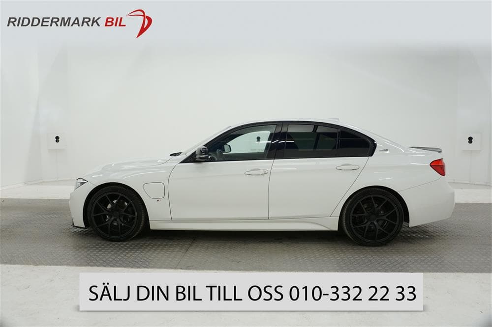 BMW 330e Sedan 252hk