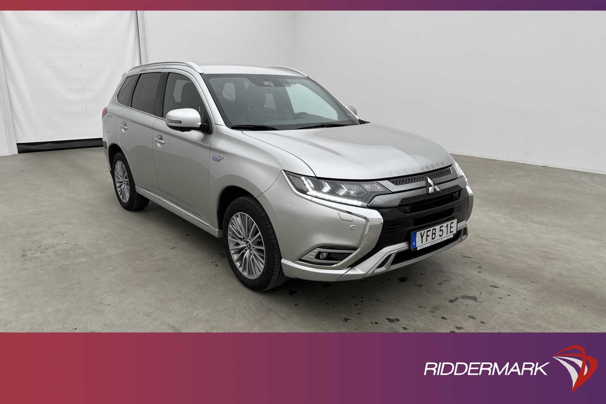 Mitsubishi Outlander PHEV AWD 230hk