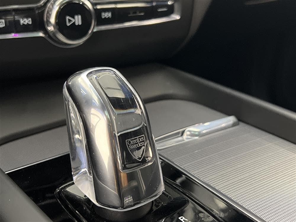 Volvo XC60 T8 AWD TwEn 407hk R-Design Pano Drag Backkamerainteriör