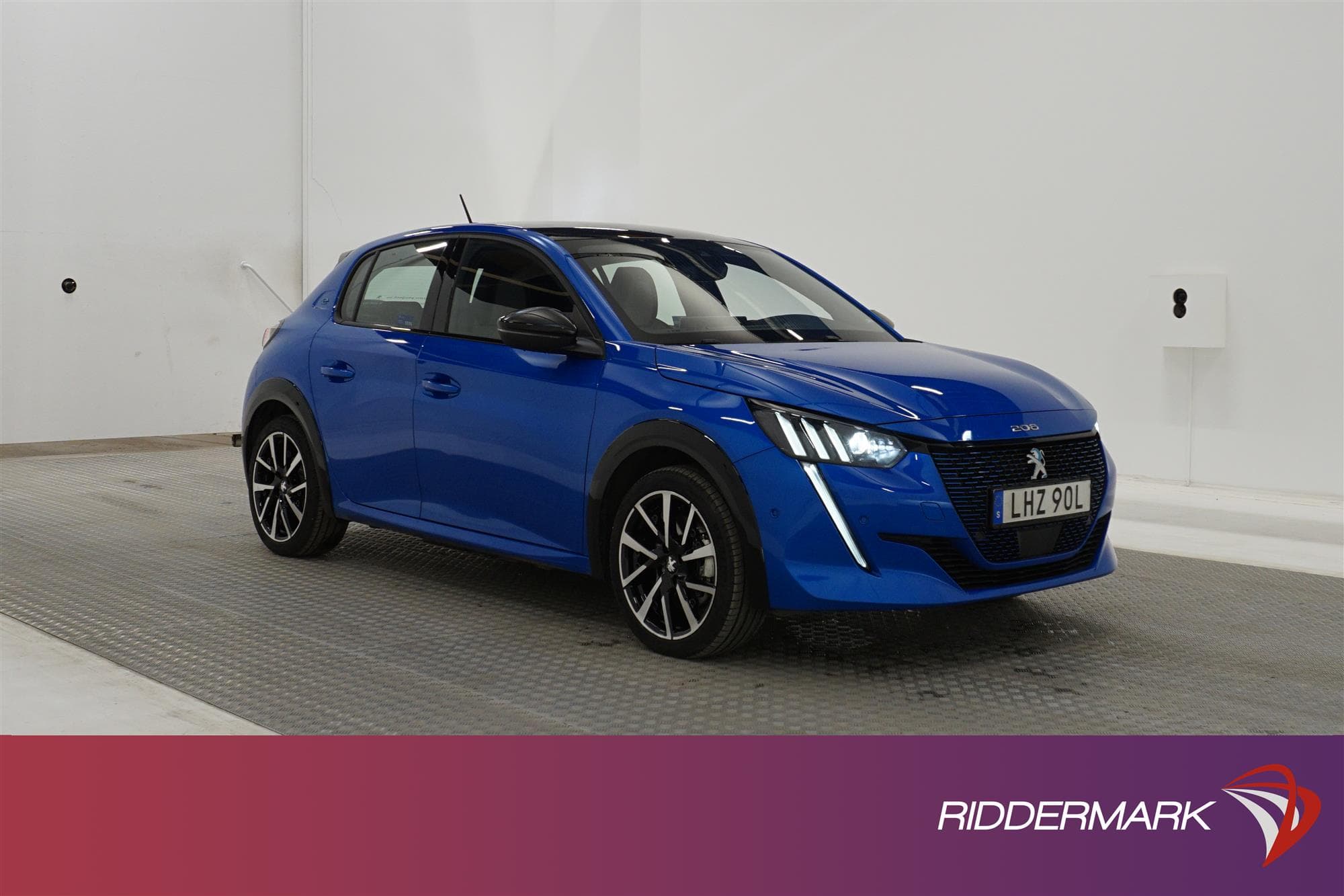 Peugeot e-208 136hk