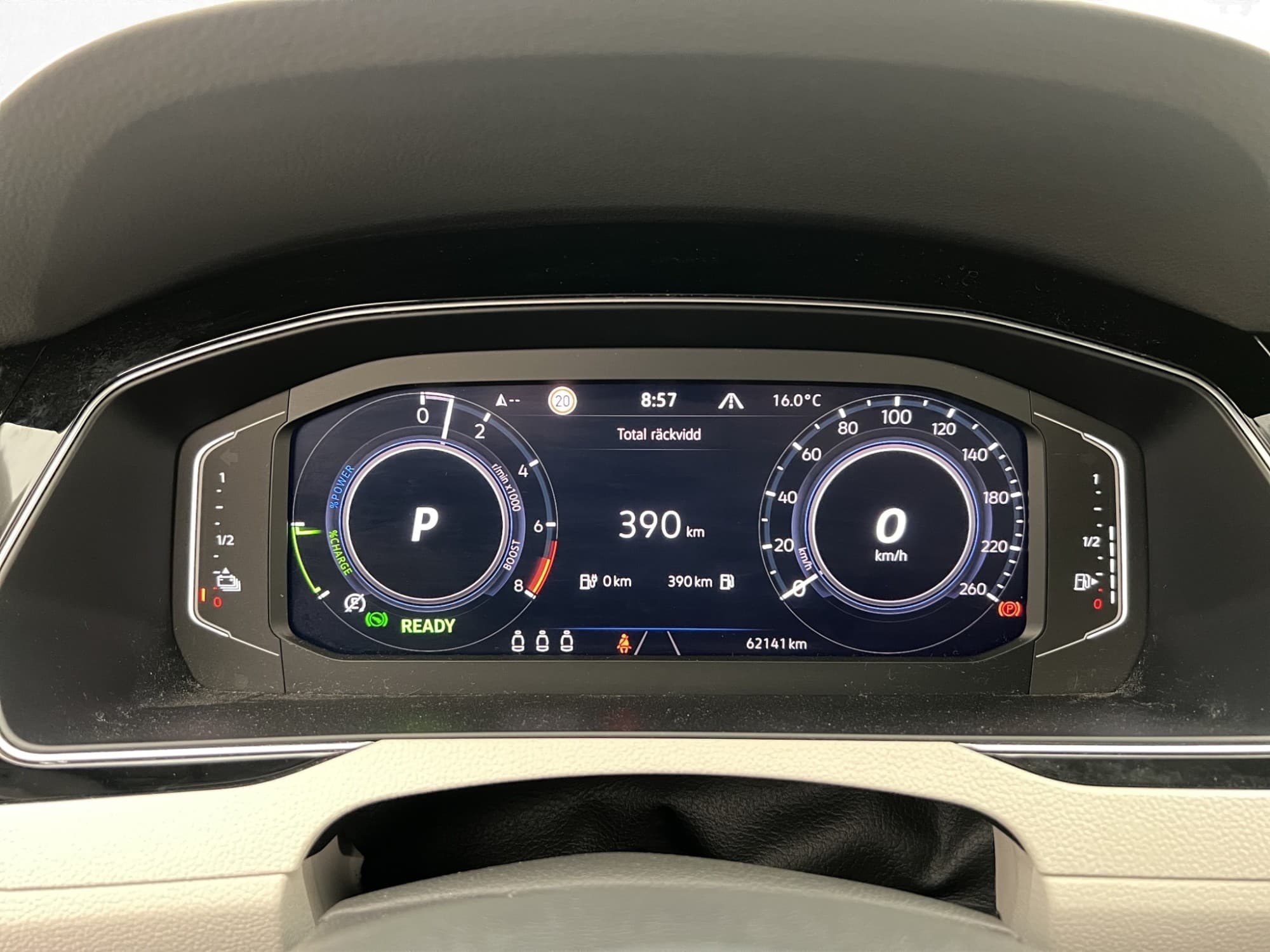 Volkswagen Passat GTE 218hk Cockpit Värmare Dragkrok MOMS