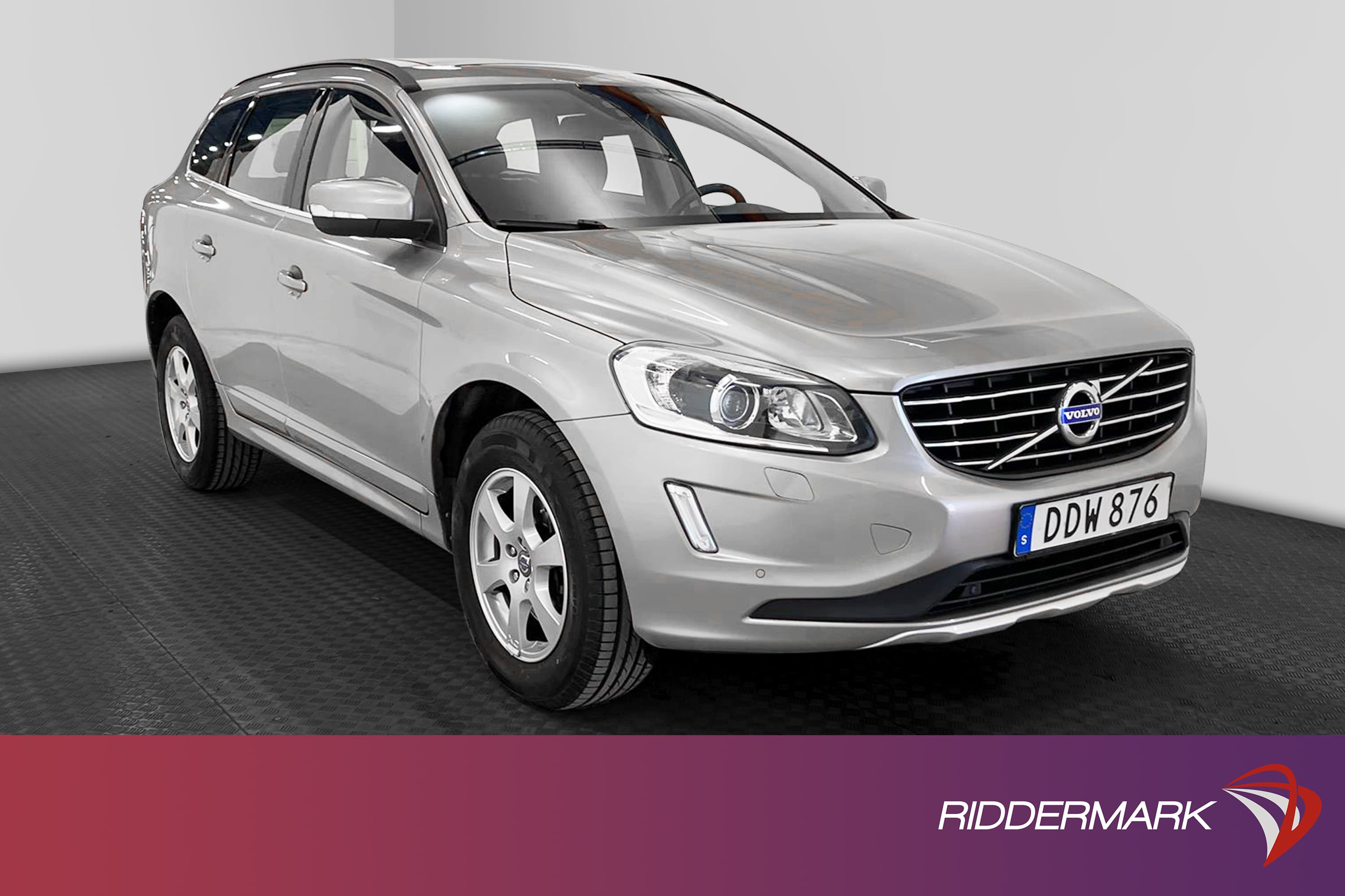 Volvo  XC60 D4 AWD 181hk Voc Pano Navi D-Värm Drag PDC 