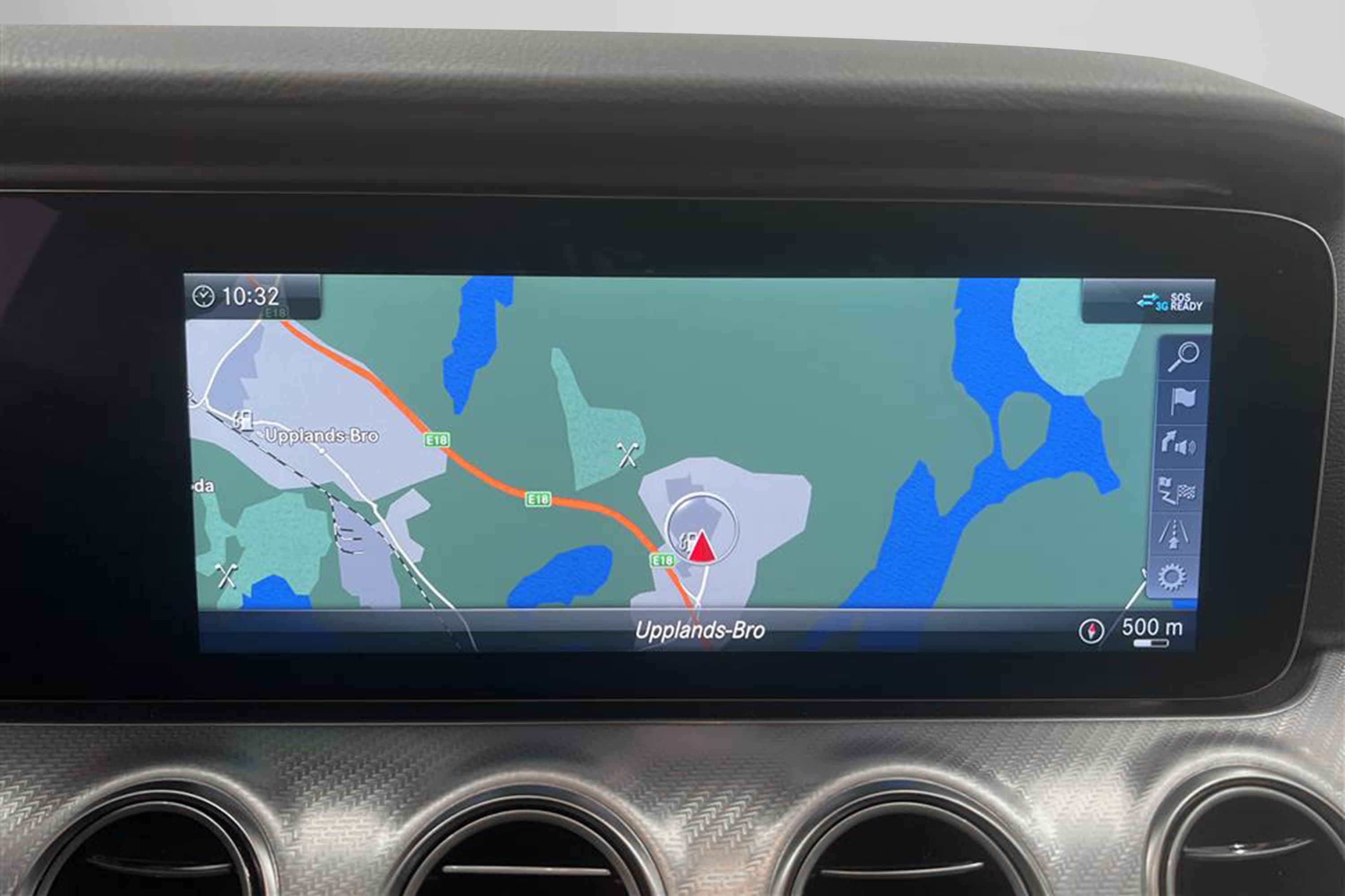 Mercedes-Benz E 220d 4M All-T 194hk D-värm Burmester 360°interiör