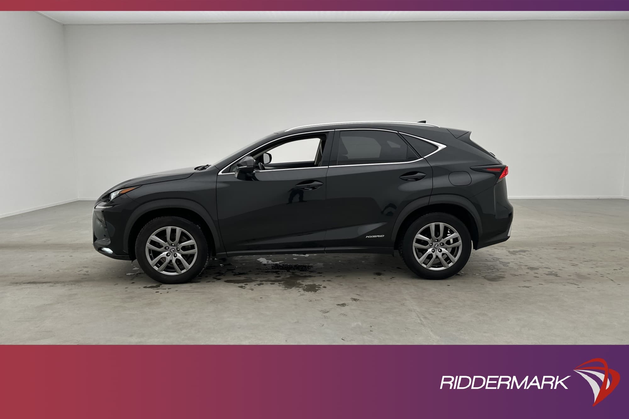 Lexus NX 300h 2.5 E-CVT 197hk AWD