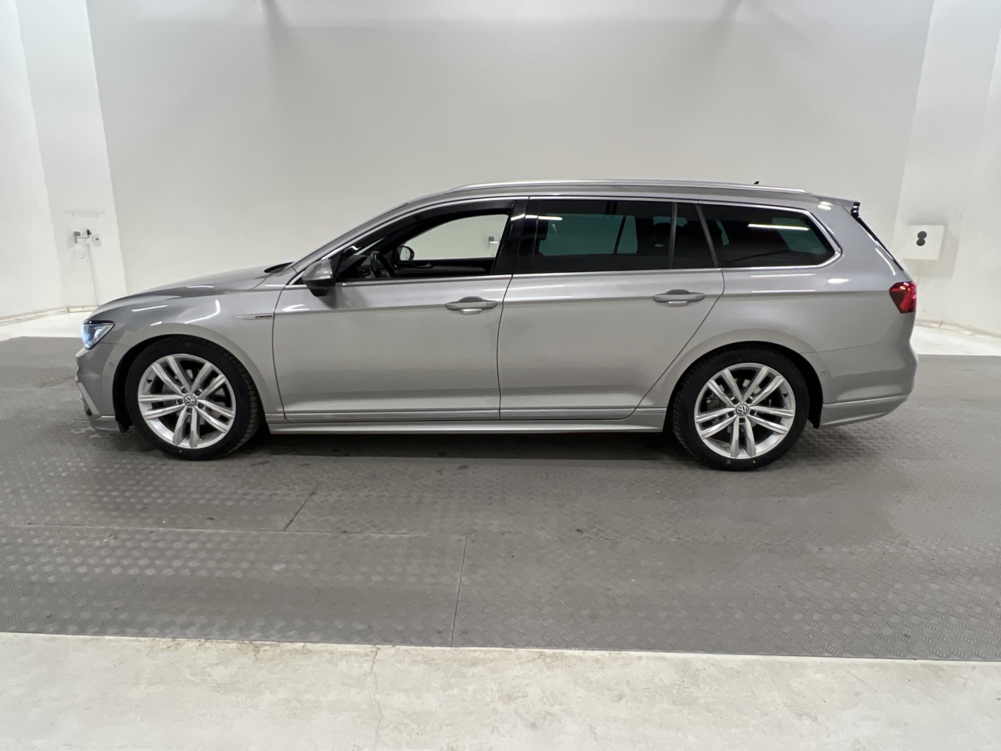 Volkswagen Passat TDI 190hk 4M