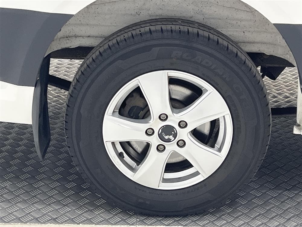 Volkswagen Crafter 2.0TDI Automat 177hk L2H2 Värmare Moms interiör