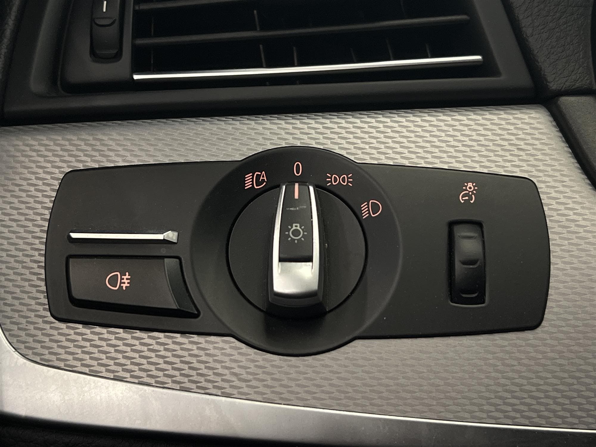 BMW 520d 190hk xDrive M Sport D-värm HiFi Skinn Navi