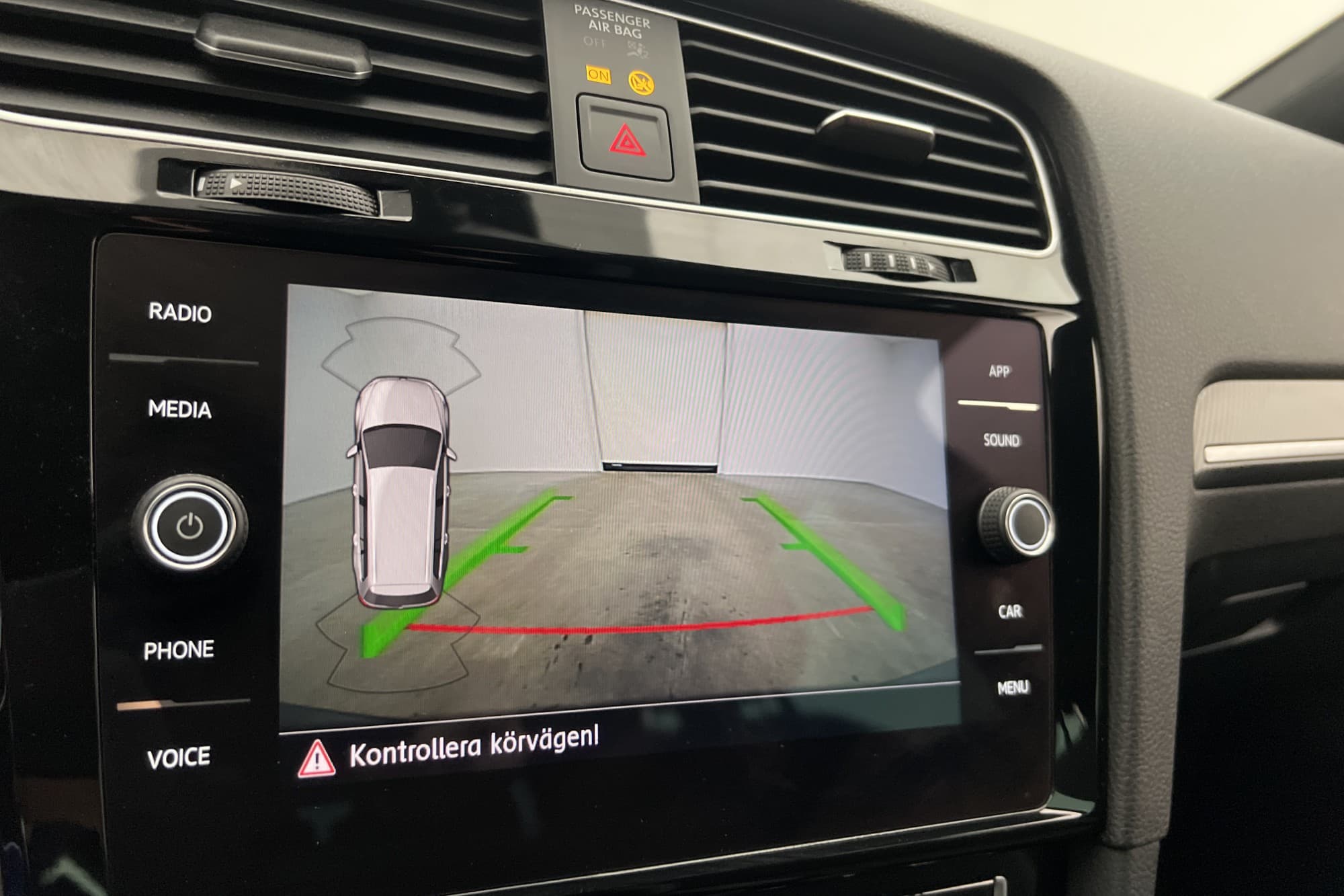 Volkswagen Golf SC 1.5 TSI 150hk R-Line Backkamera CarPlay