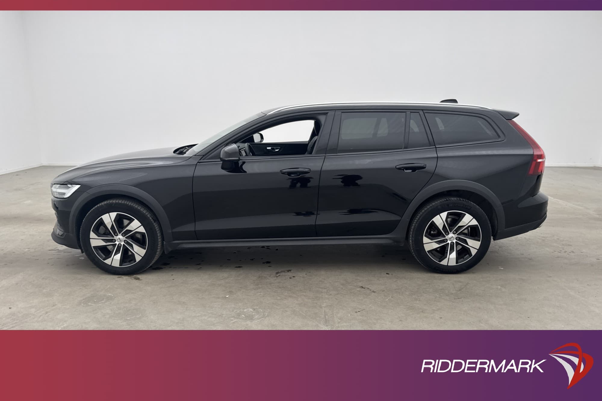 Volvo V60 CC B4 AWD 197hk