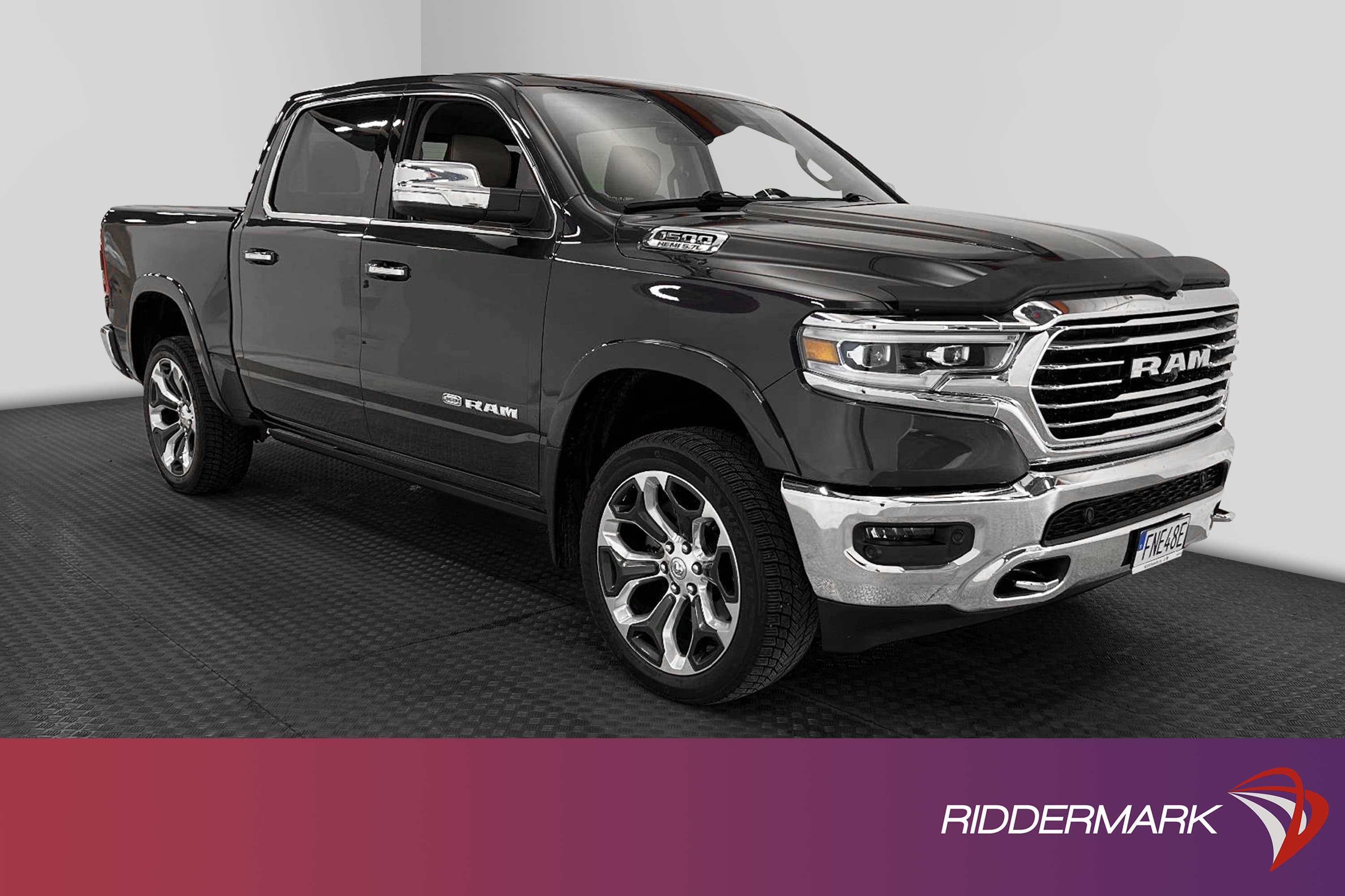 Dodge RAM 1500 Crew Cab V8 HEMI 395hk Pano H/K Luftfj MOMS