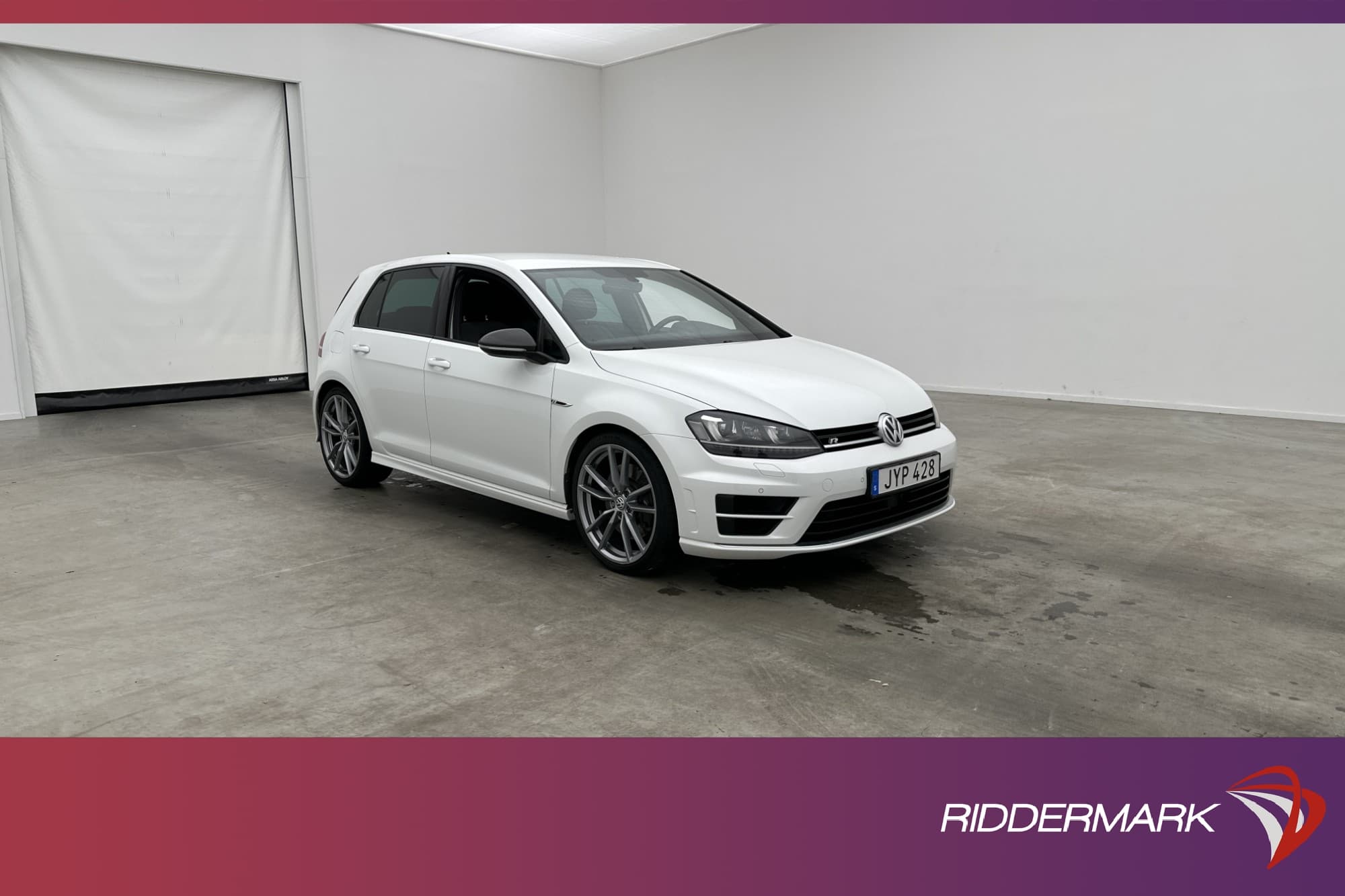 Volkswagen Golf R 300hk