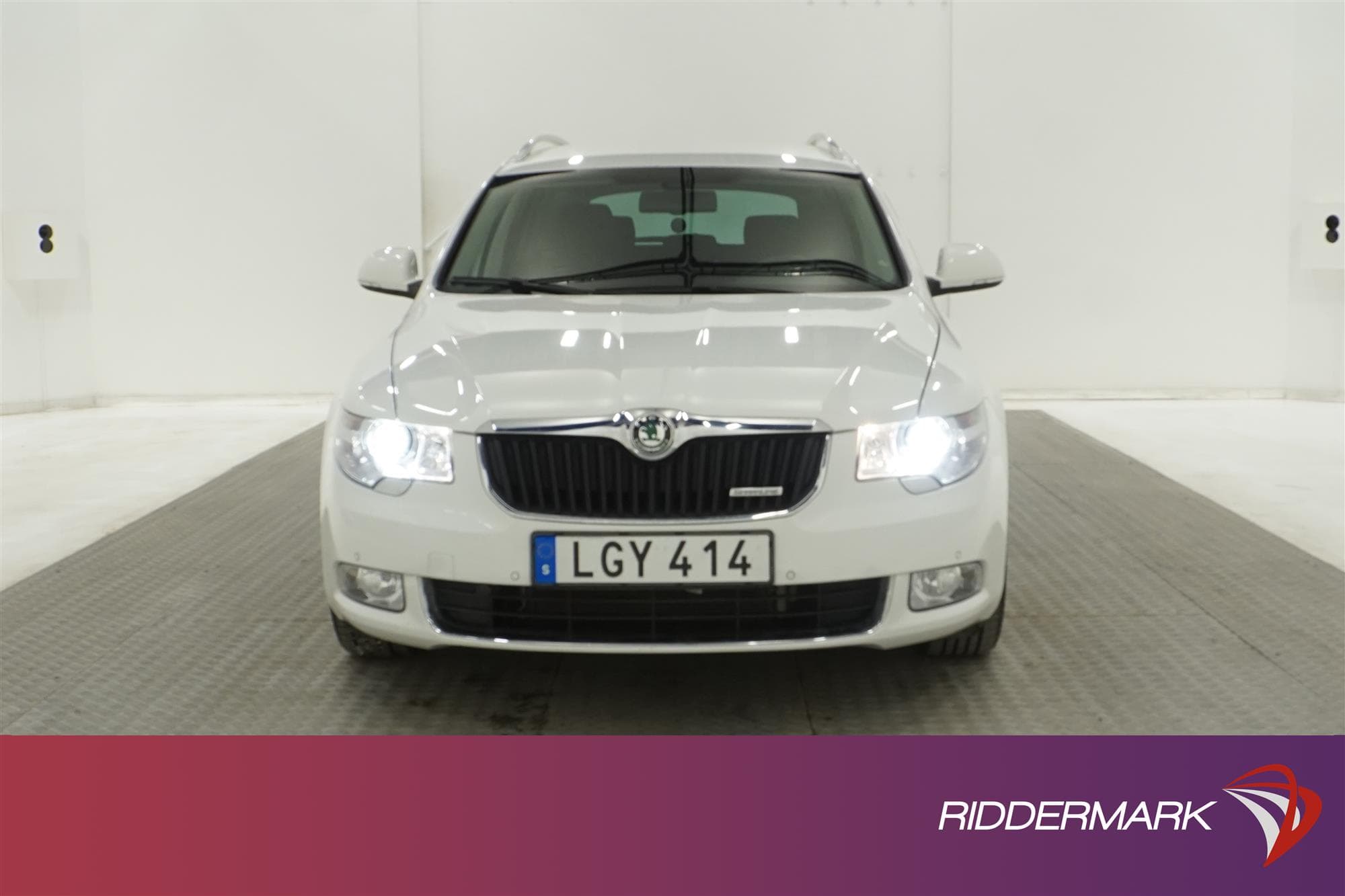 Skoda Superb Kombi 1.6 TDI 105hk