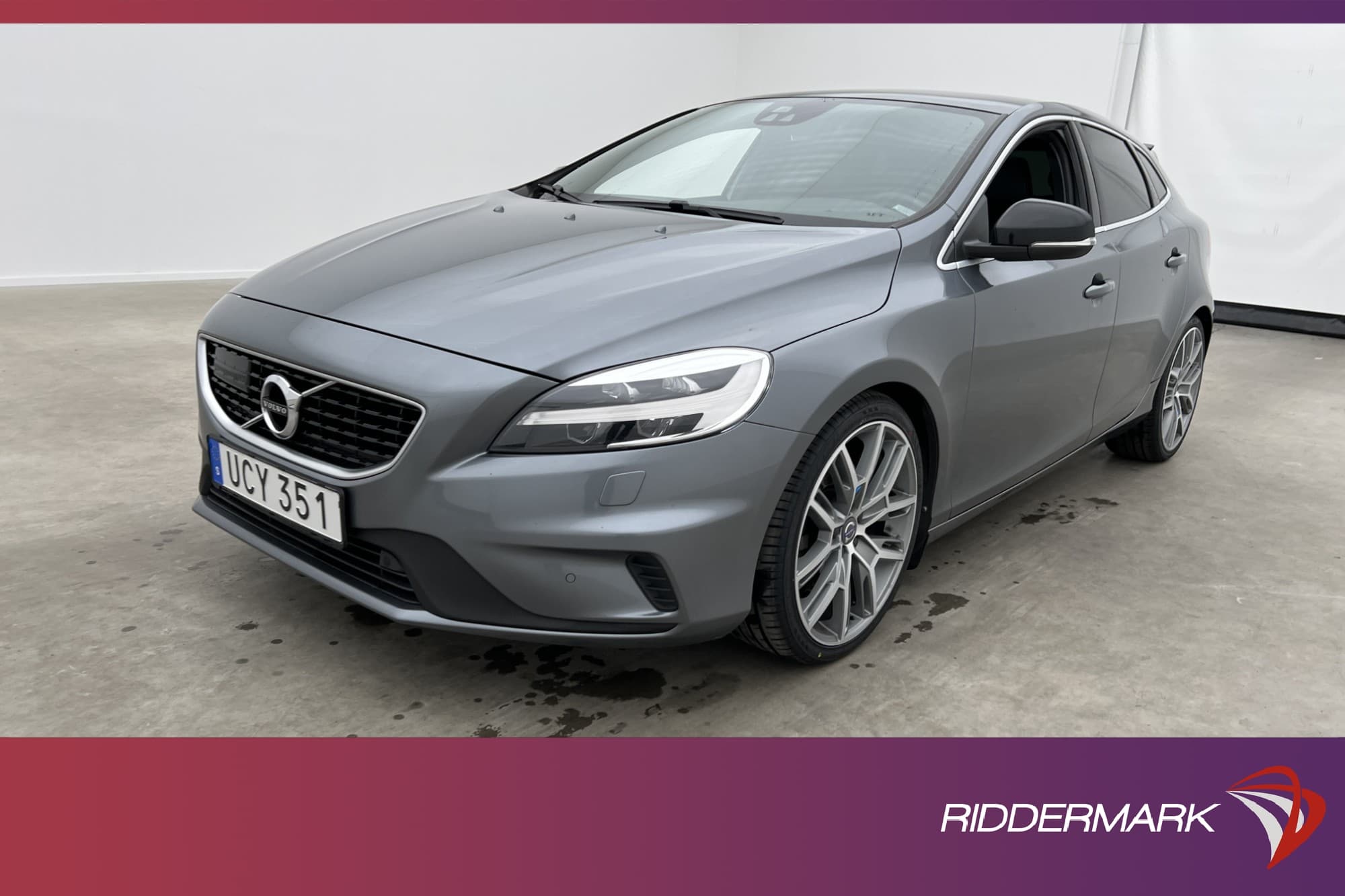 Volvo V40 T5