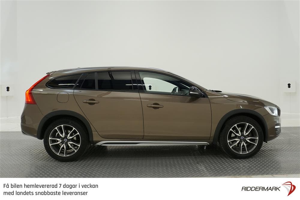 Volvo V60 Cross Country D4 AWD