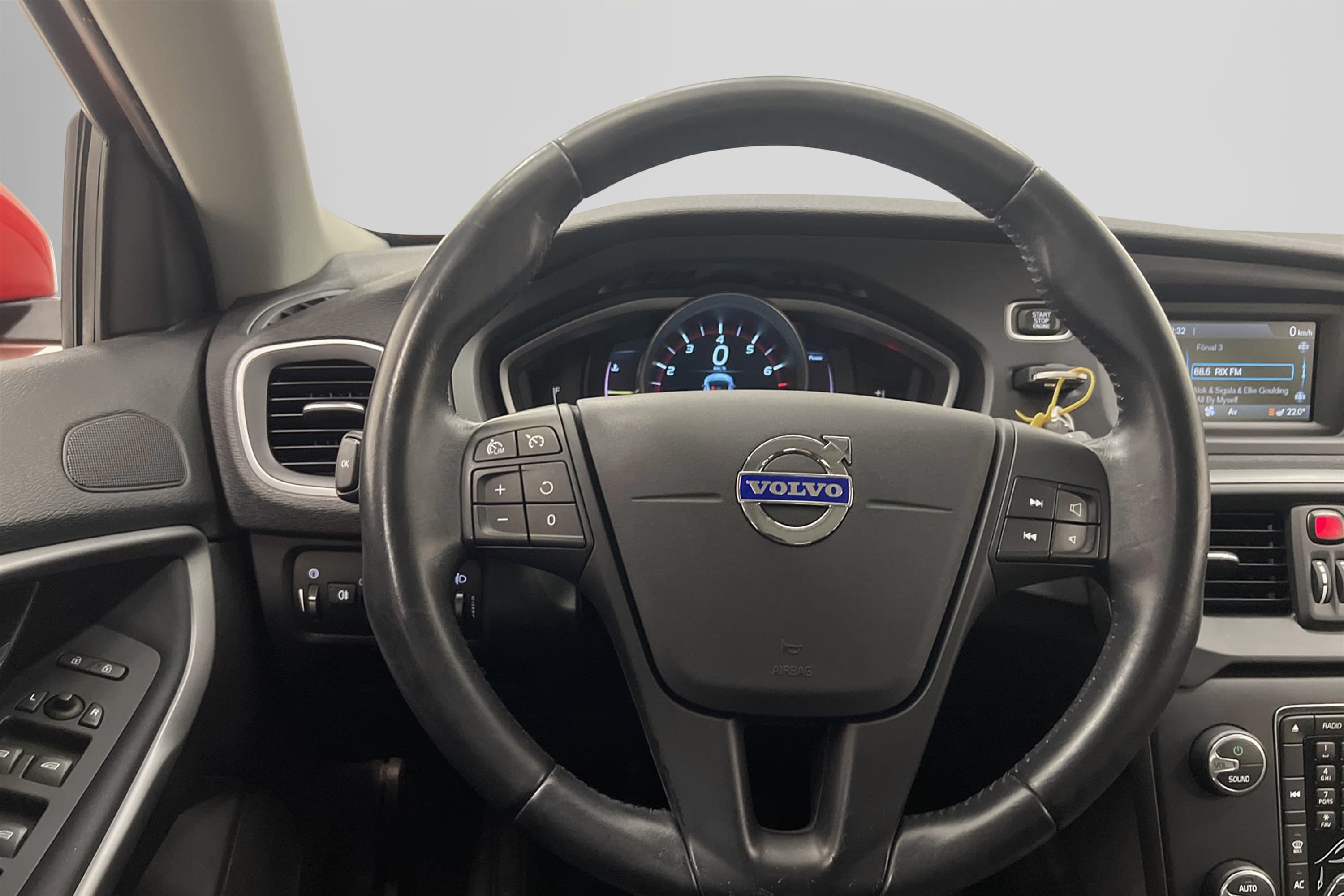Volvo V40 T3 150hk  1 Brukare Välservad Ny K-Rem B-Kam PDC