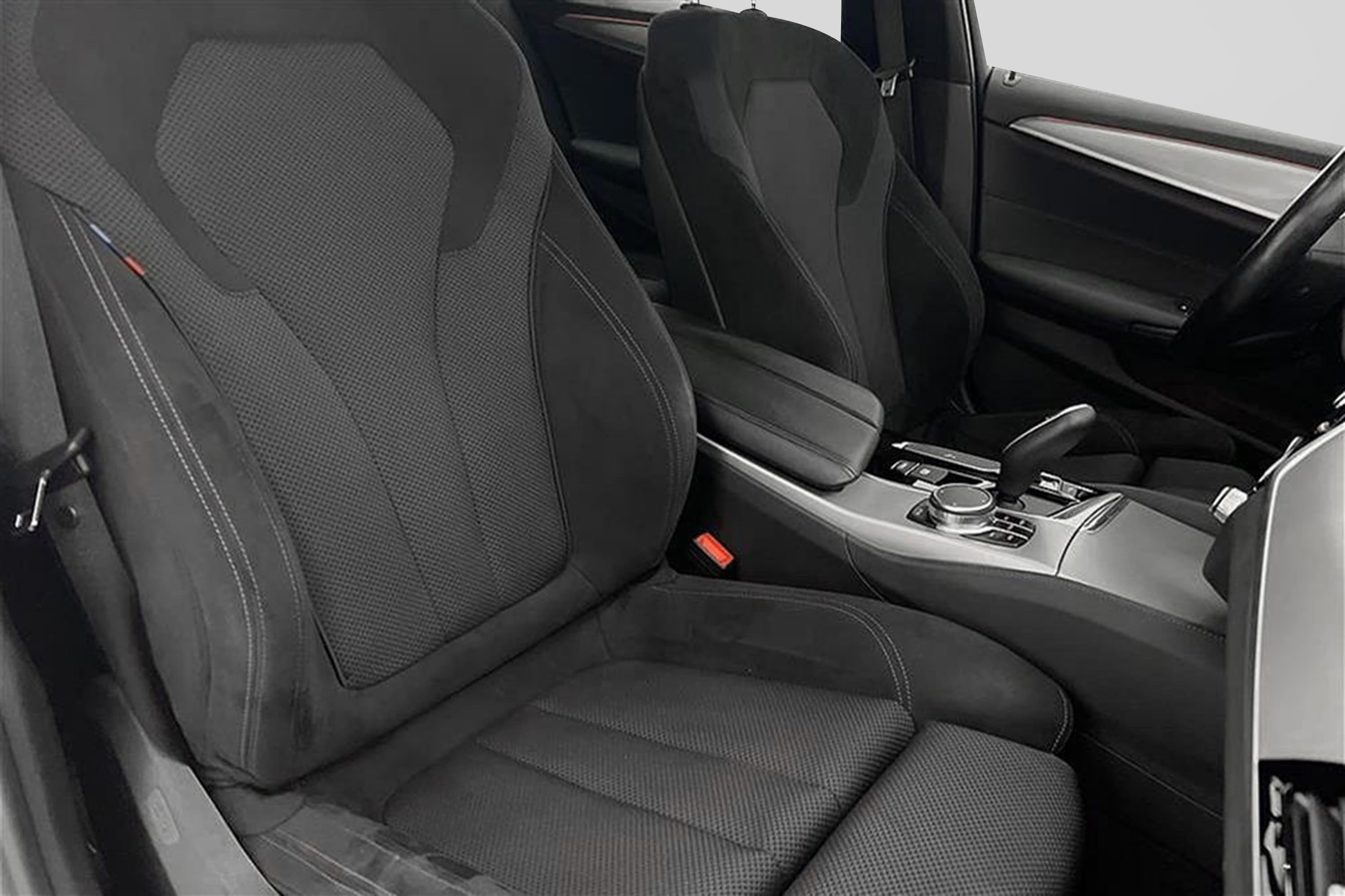 BMW 520 d xDrive 190hk M-Sport HiFi Kamera Navi Värmare Draginteriör