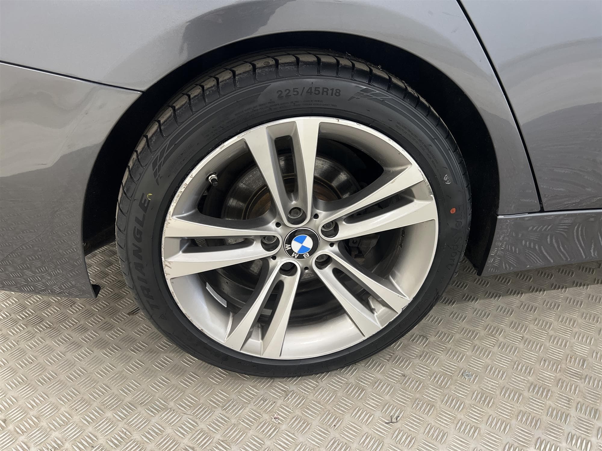BMW 328i xDrive 245hk Pano M-Värm H/K Navi B-Kam Skinn PDC