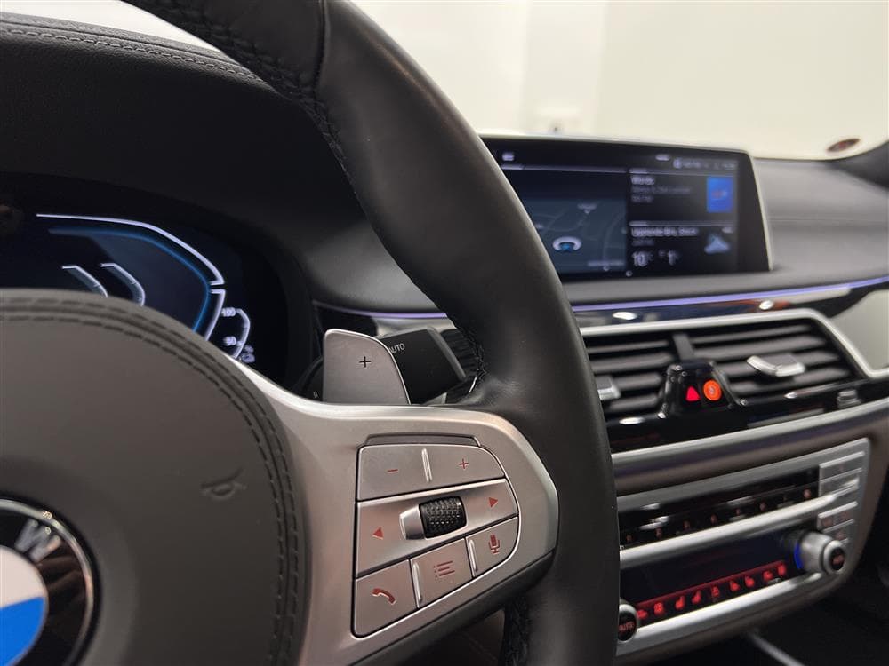 BMW 745Le xDrive 394hk M Sport Moms H/K T-lucka Laser Softclinteriör