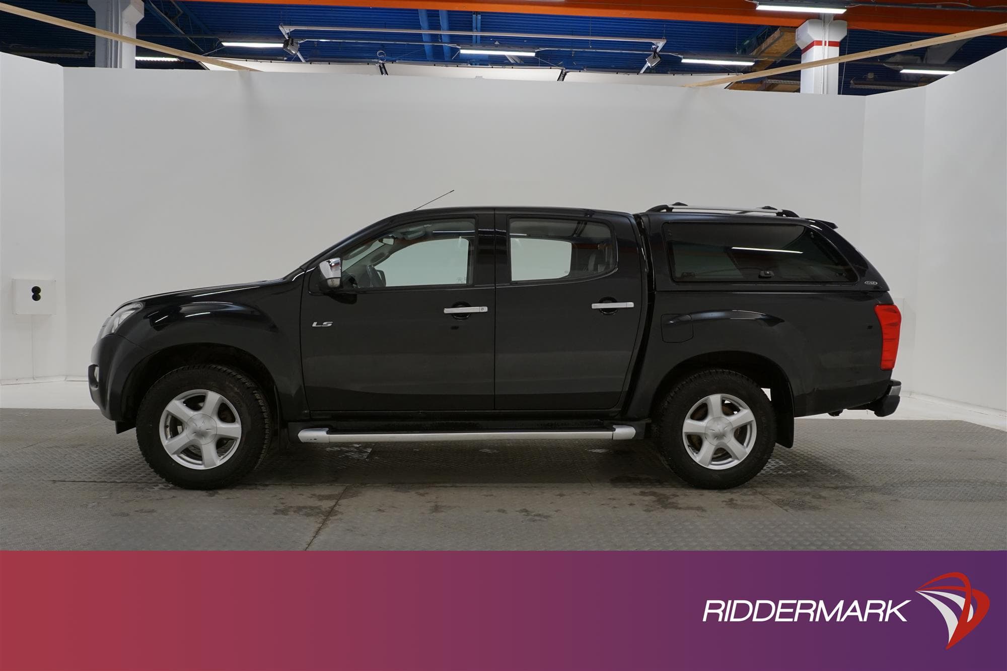 Isuzu D-Max LS 2.5 Automat 4WD Kamera Dragkrok Moms