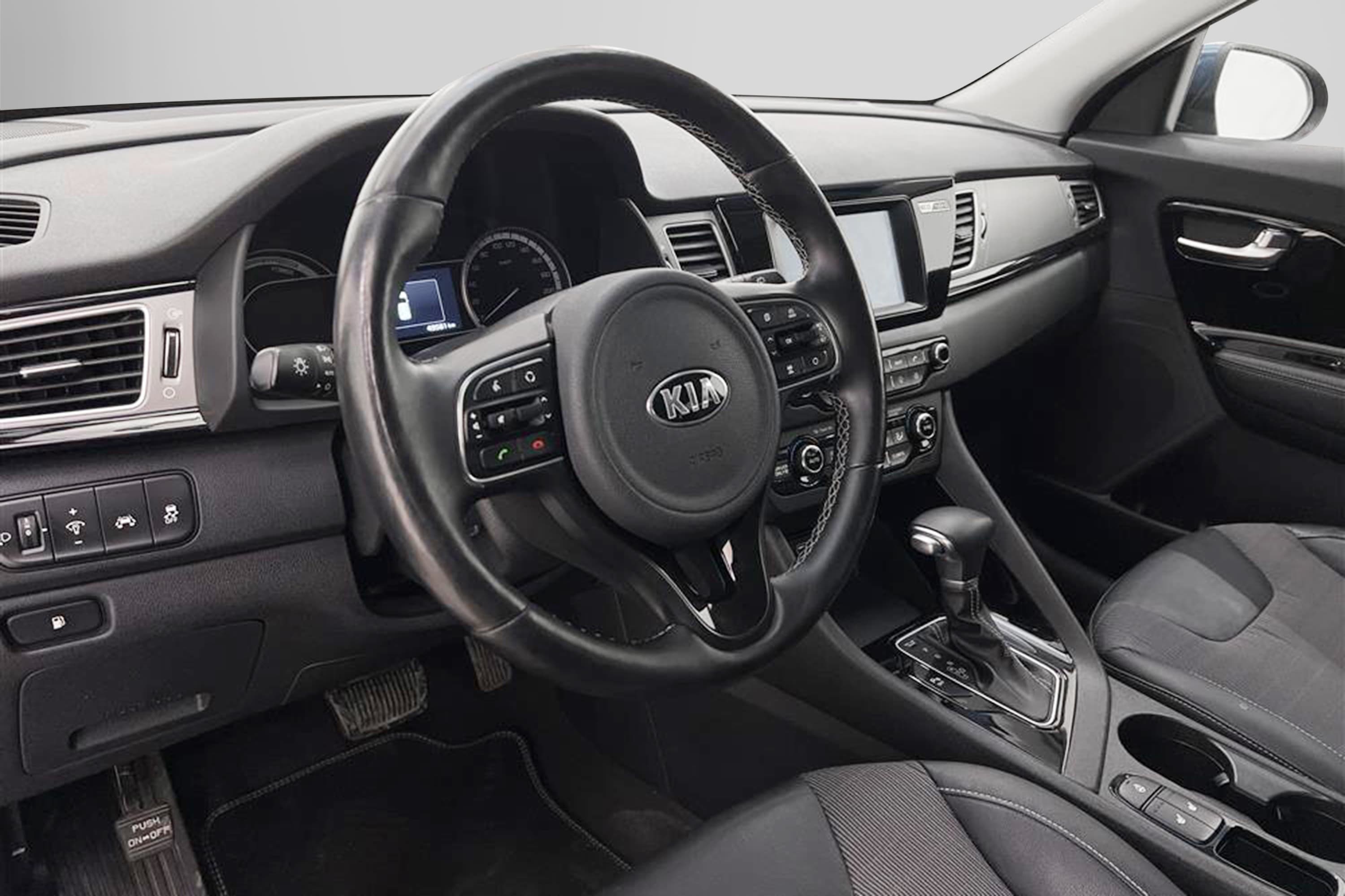 Kia Niro Hybrid 1.6 DCT Navi B-kam Välserv 0,38l/mil