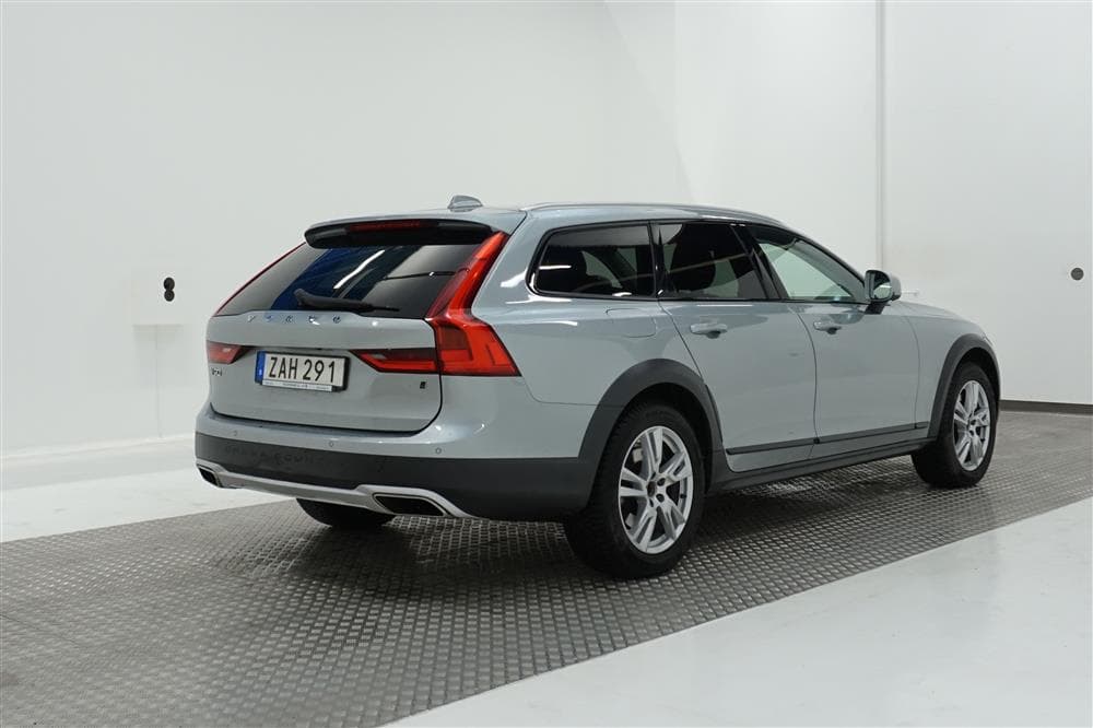 Volvo V90 D4 Cross Country AWD 190hk